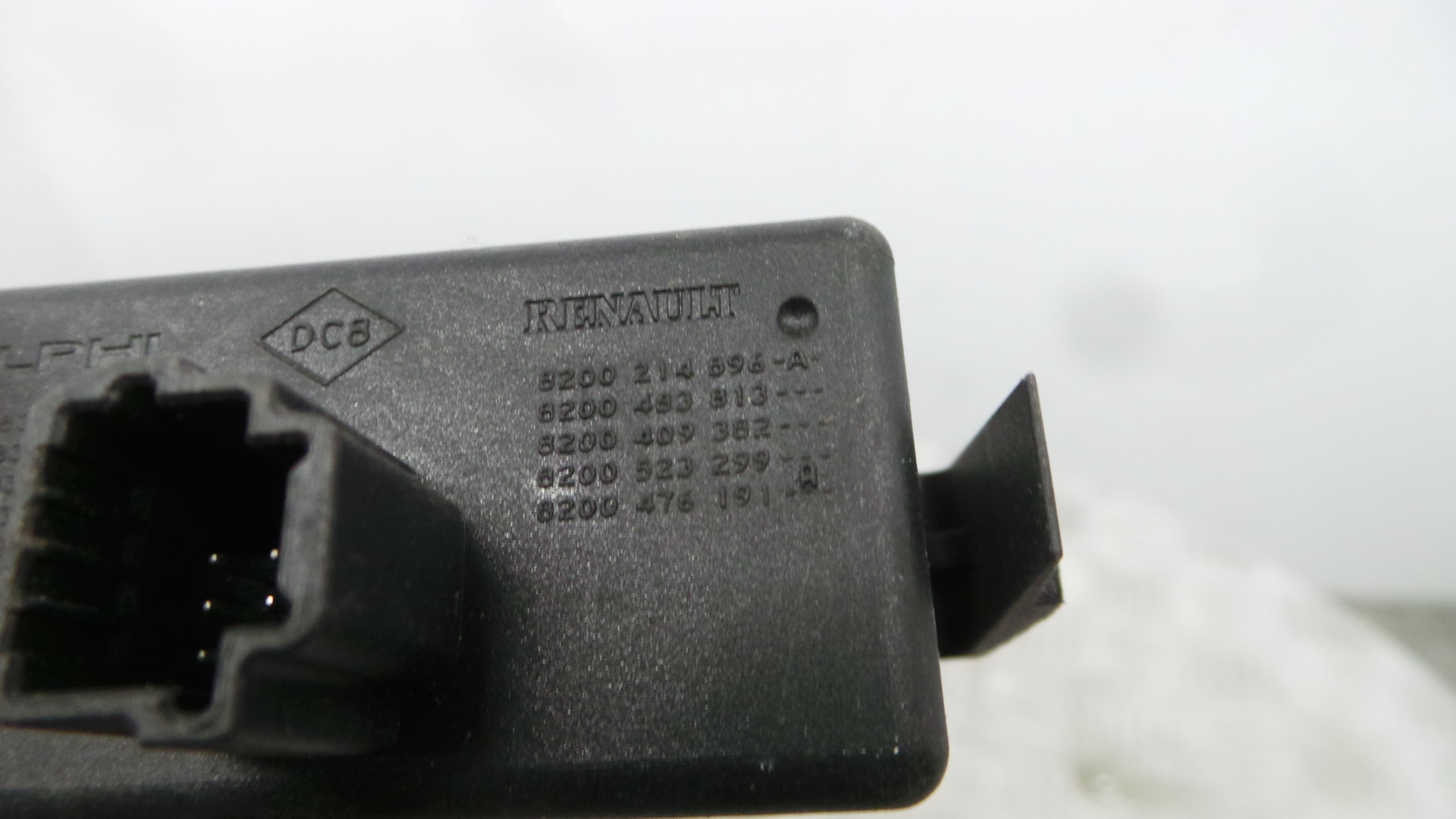 warning 4 piscas 8200214896A - RENAULT CLIO III (BR0/1, CR0/1)-37042672