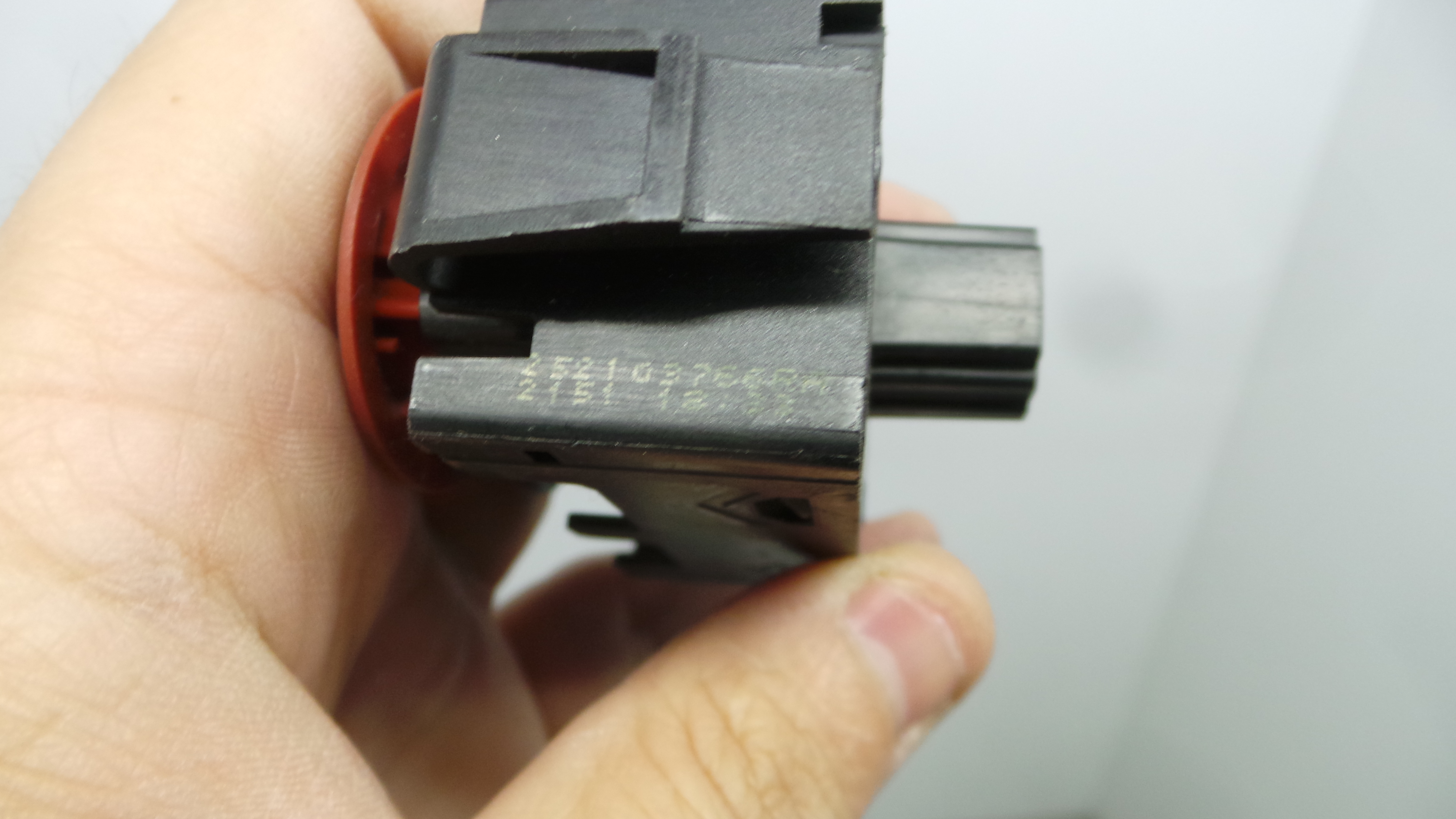 warning 4 piscas 252103766RA - RENAULT CLIO III (BR0/1, CR0/1)-37042778