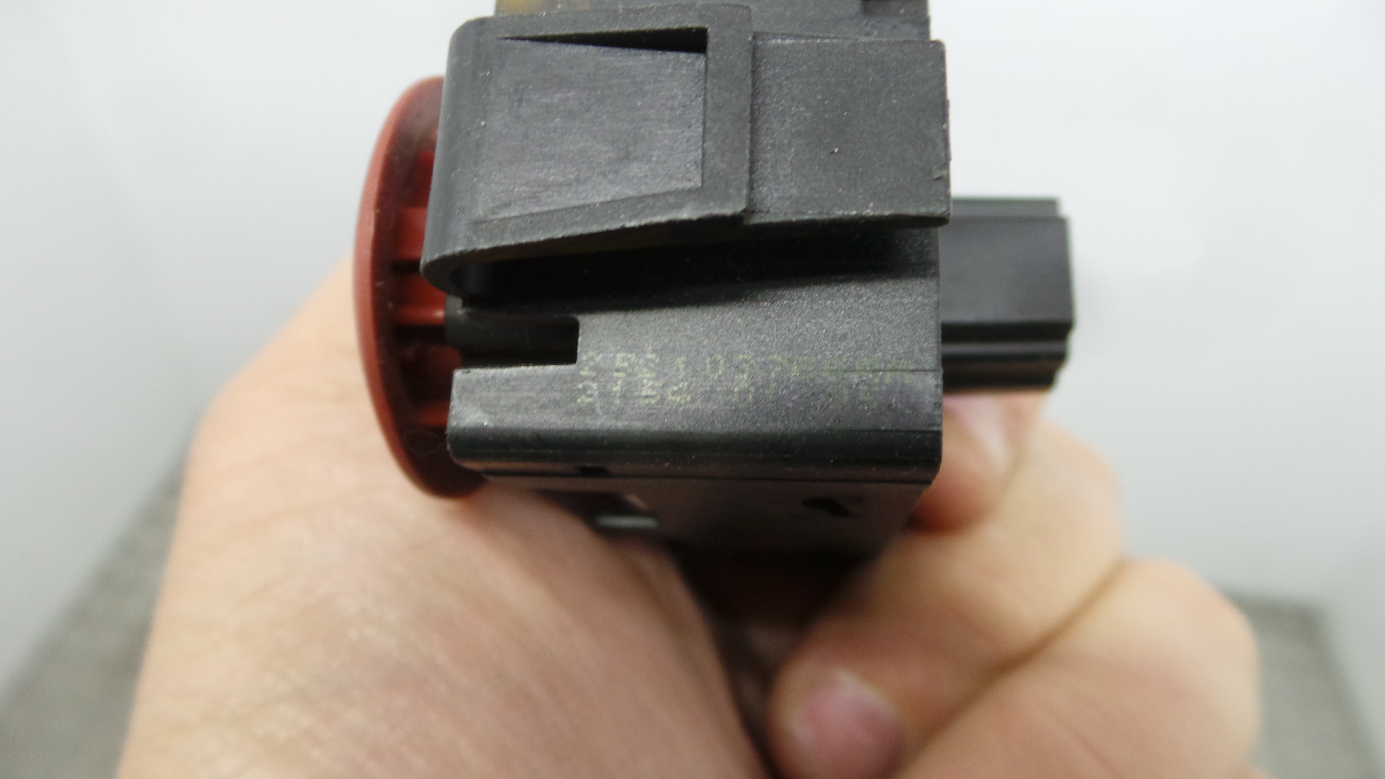 warning 4 piscas  - RENAULT CLIO III (BR0/1, CR0/1)-37042798