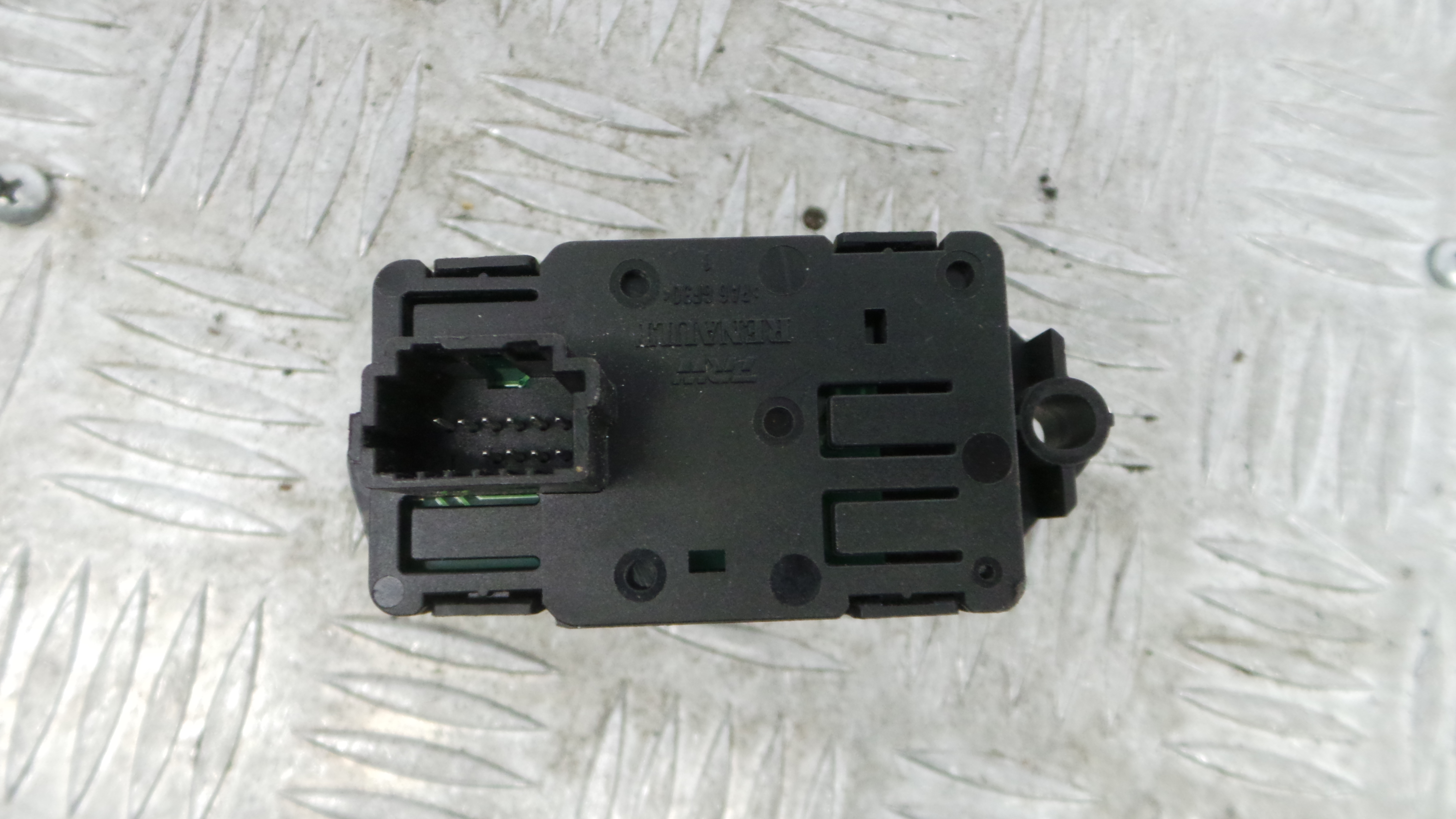 Botão Travão de Mão Eletrico 363210006R - RENAULT MEGANE III Hatchback (BZ0/1_, B3_)-37042839