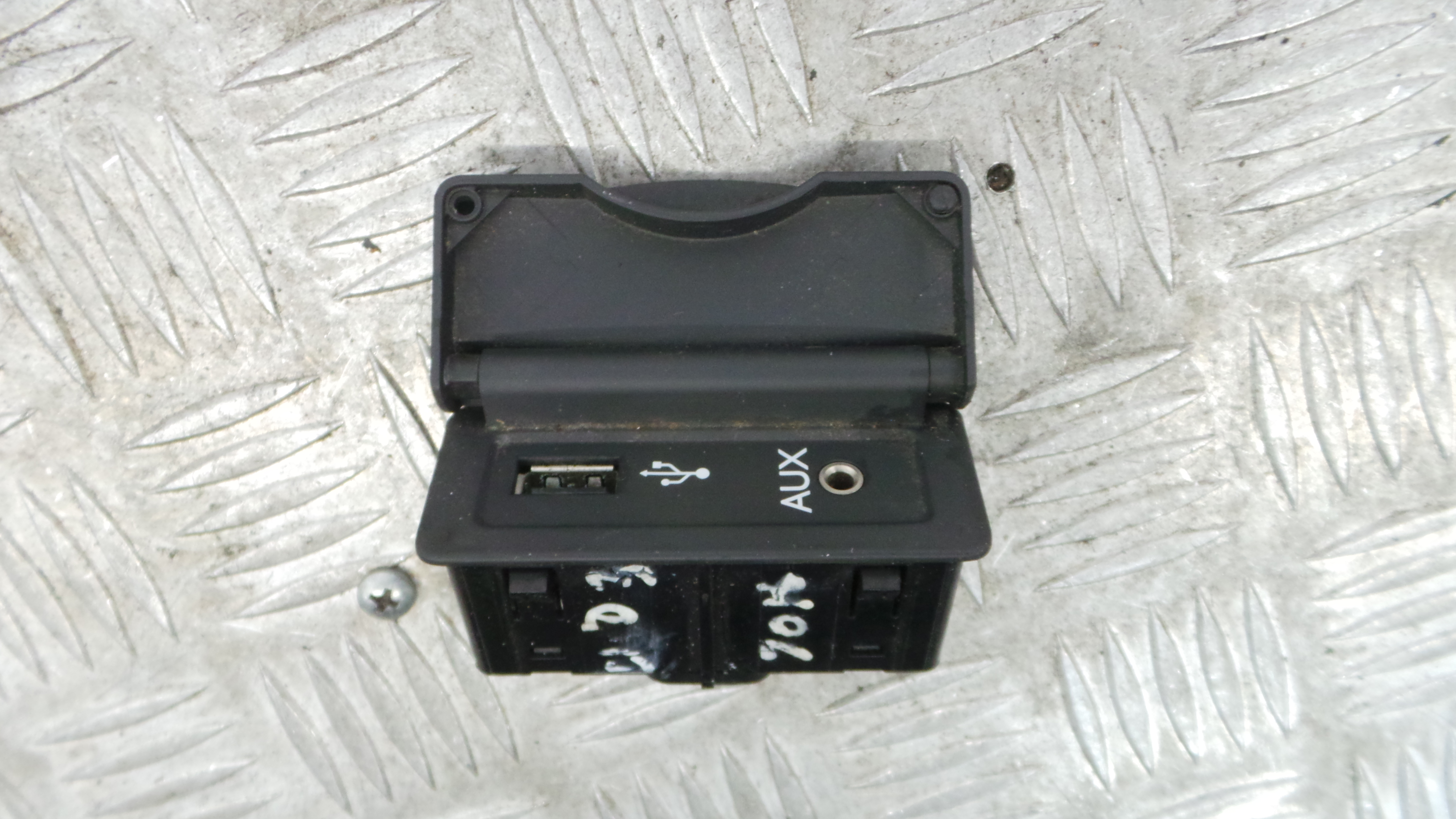 Acessórios para auto rádios 280230002R - RENAULT CLIO III (BR0/1, CR0/1)-37042842