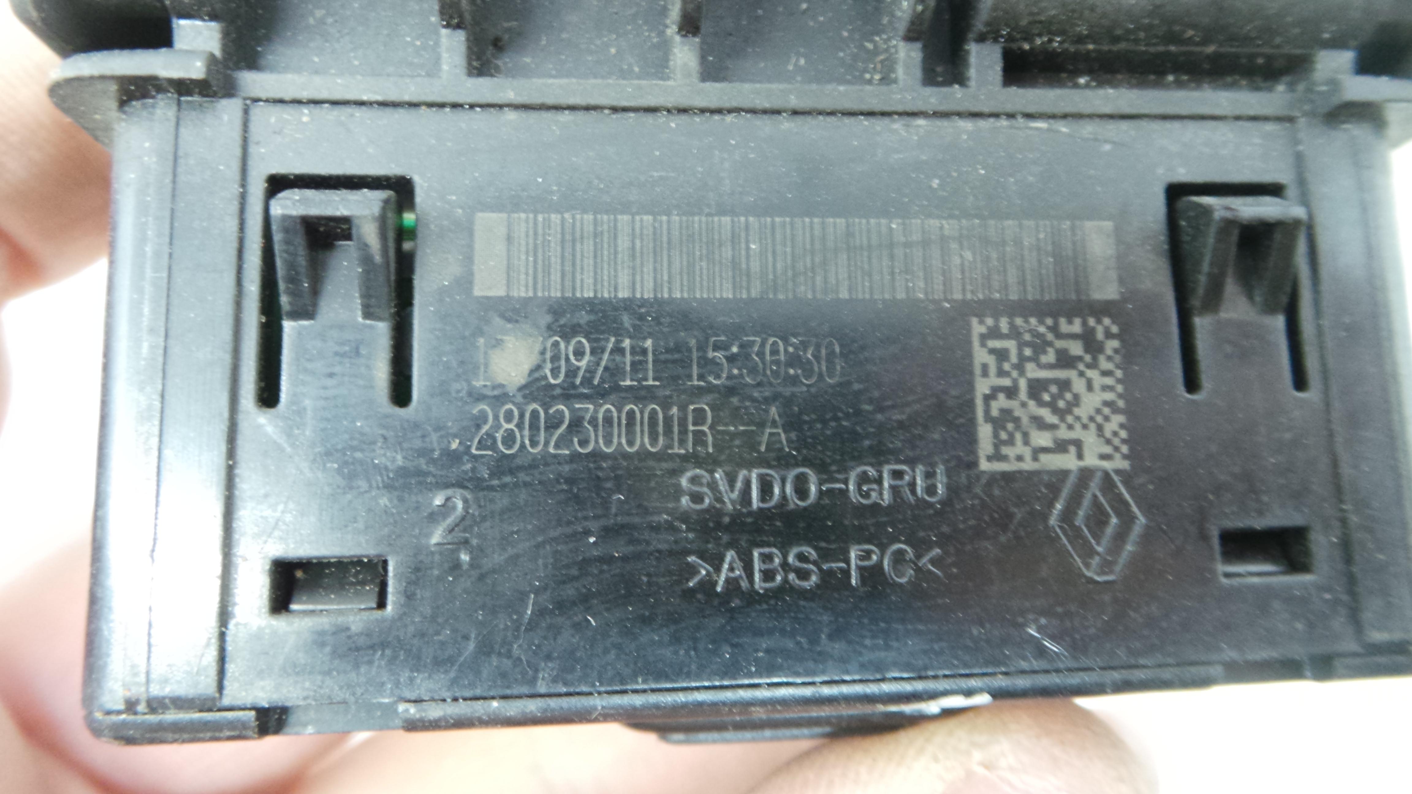 Acessórios para auto rádios 280230001R - RENAULT CLIO III (BR0/1, CR0/1)-37042848