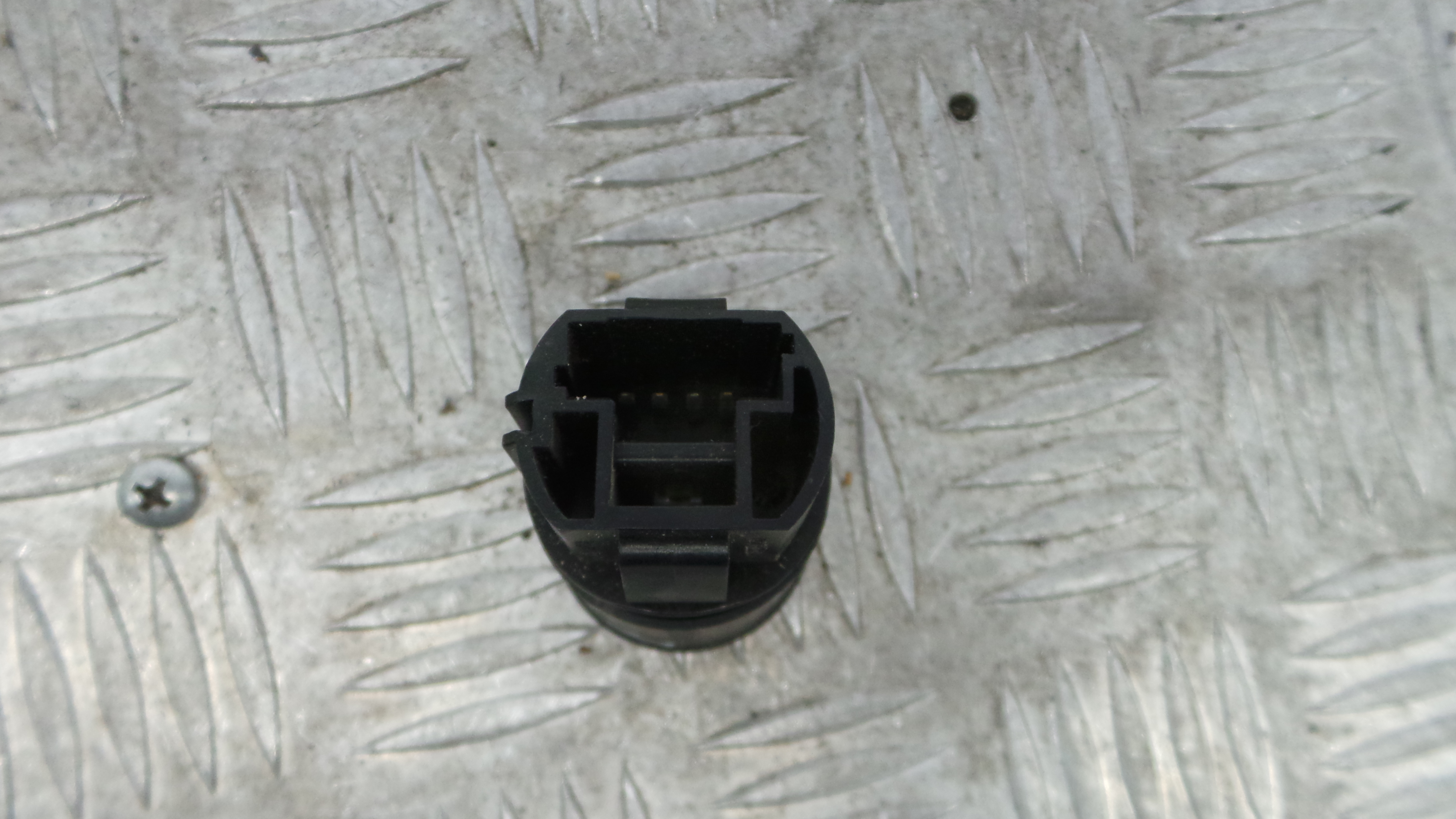 Botão Start/Stop  - RENAULT MEGANE III Hatchback (BZ0/1_, B3_)-37042863