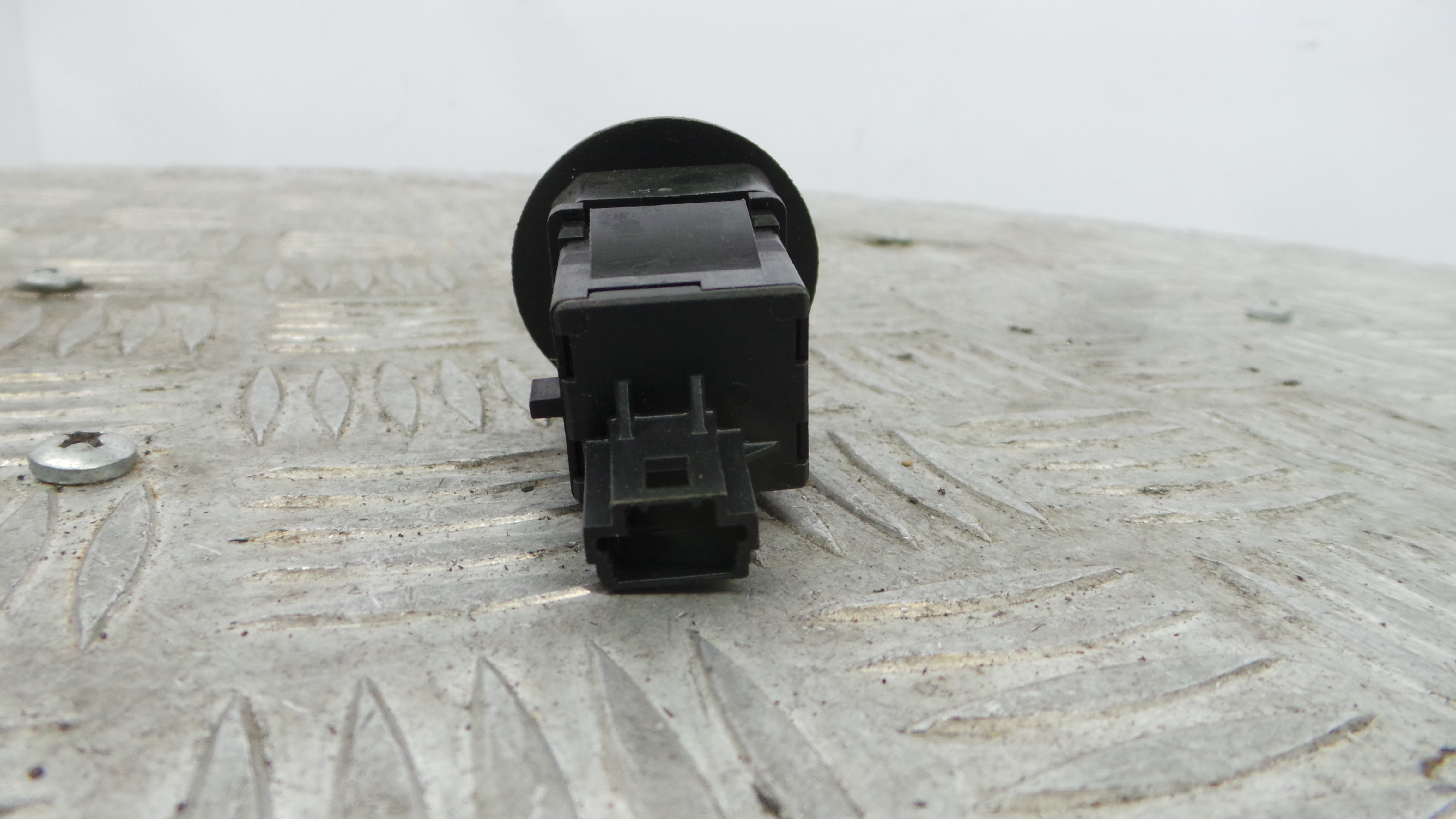 Botão Airbag Passageiro 681991670R - RENAULT CLIO V (B7_)-37043096