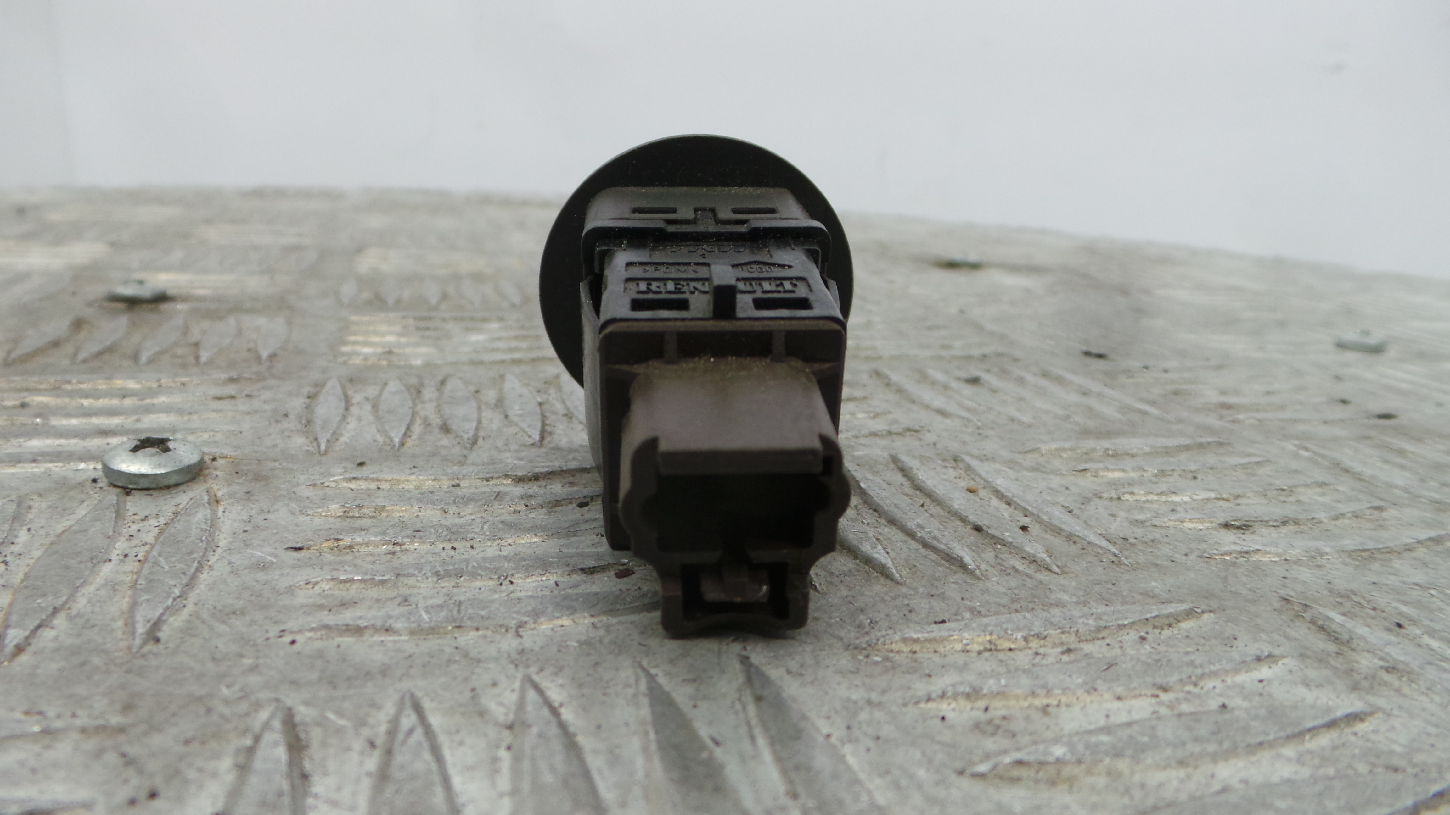 Botão Airbag Passageiro 8200169589C - RENAULT CLIO III (BR0/1, CR0/1)-37043108