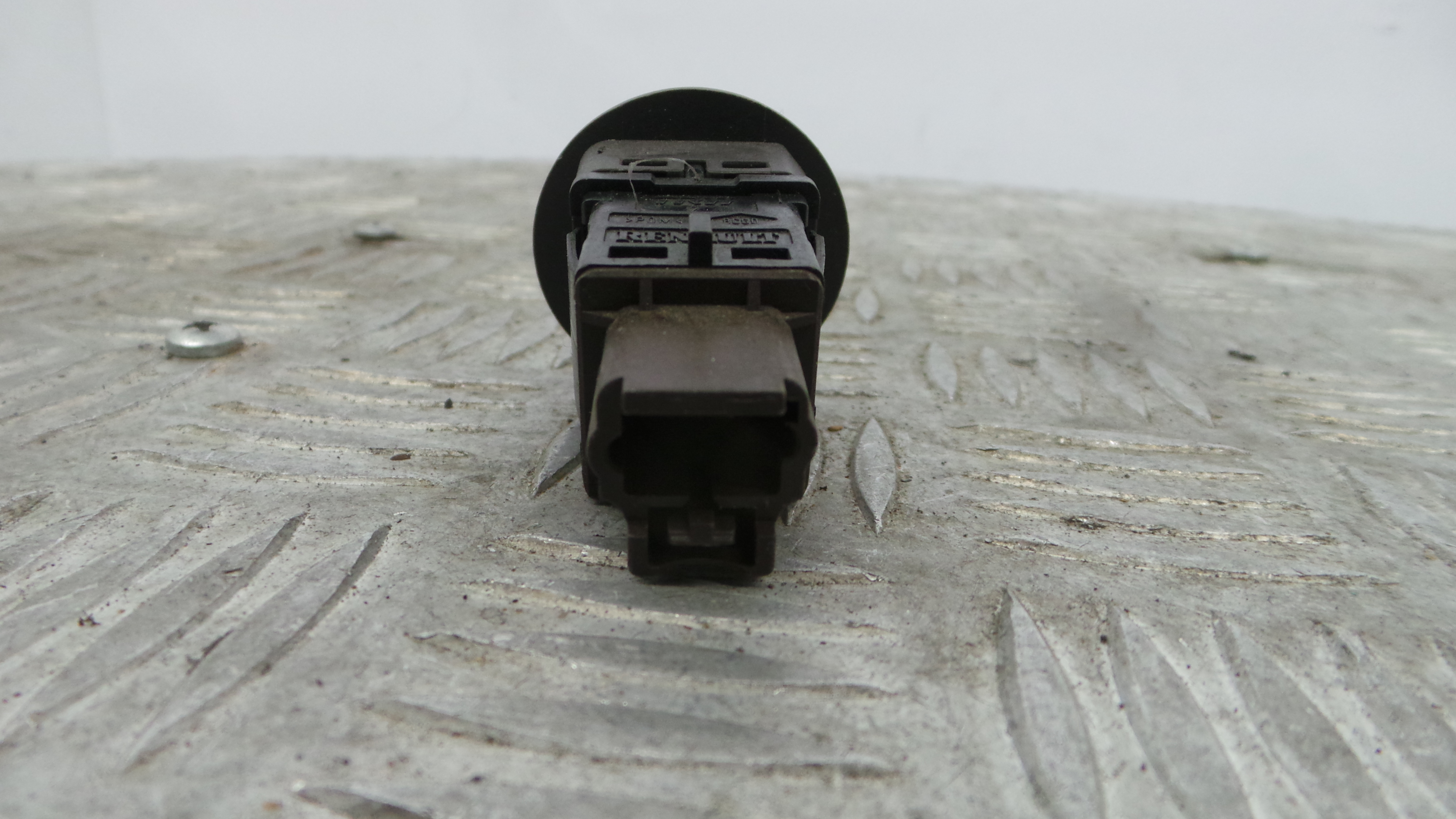 Botão Airbag Passageiro 8200169589D - RENAULT MEGANE III Hatchback (BZ0/1_, B3_)-37043123