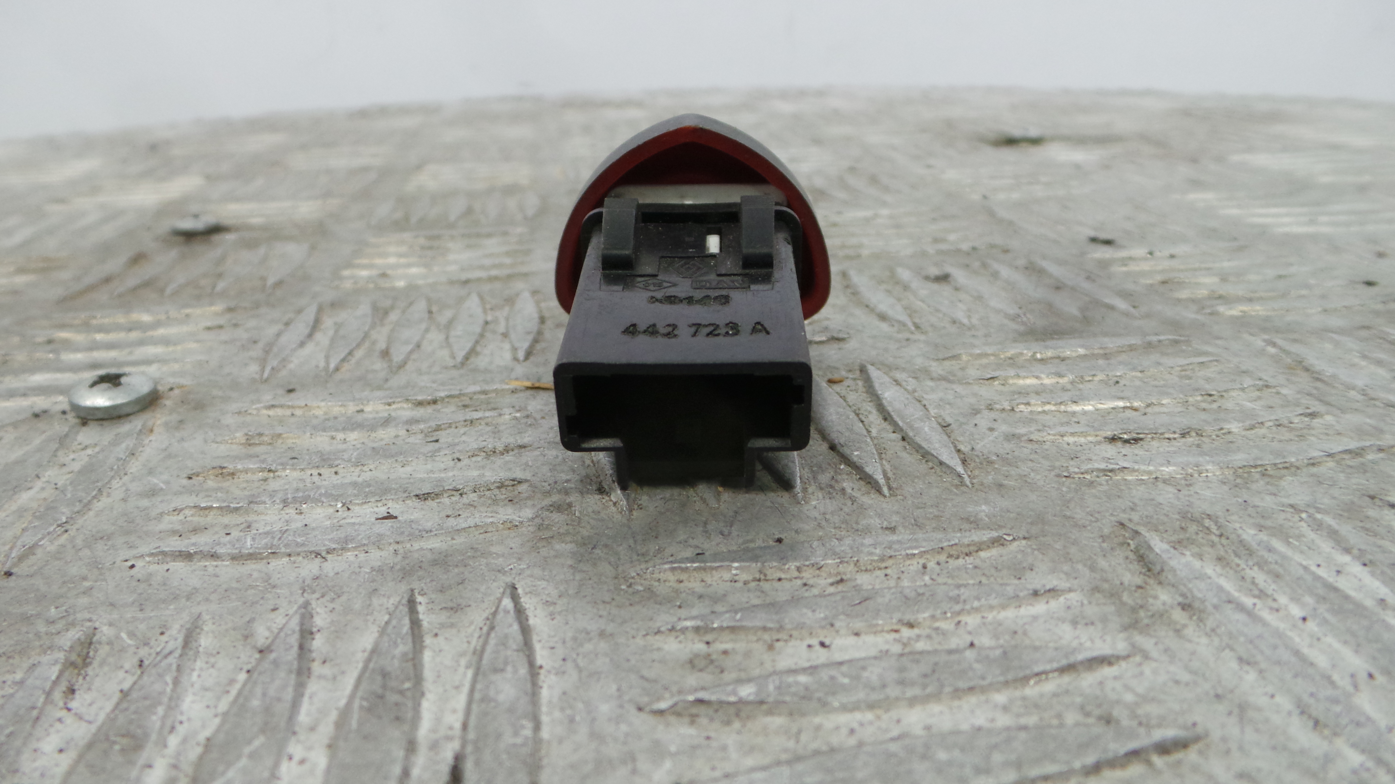 warning 4 piscas 442723A - RENAULT CLIO II (BB_, CB_), CLIO Mk II (BB_, CB_)-37043231