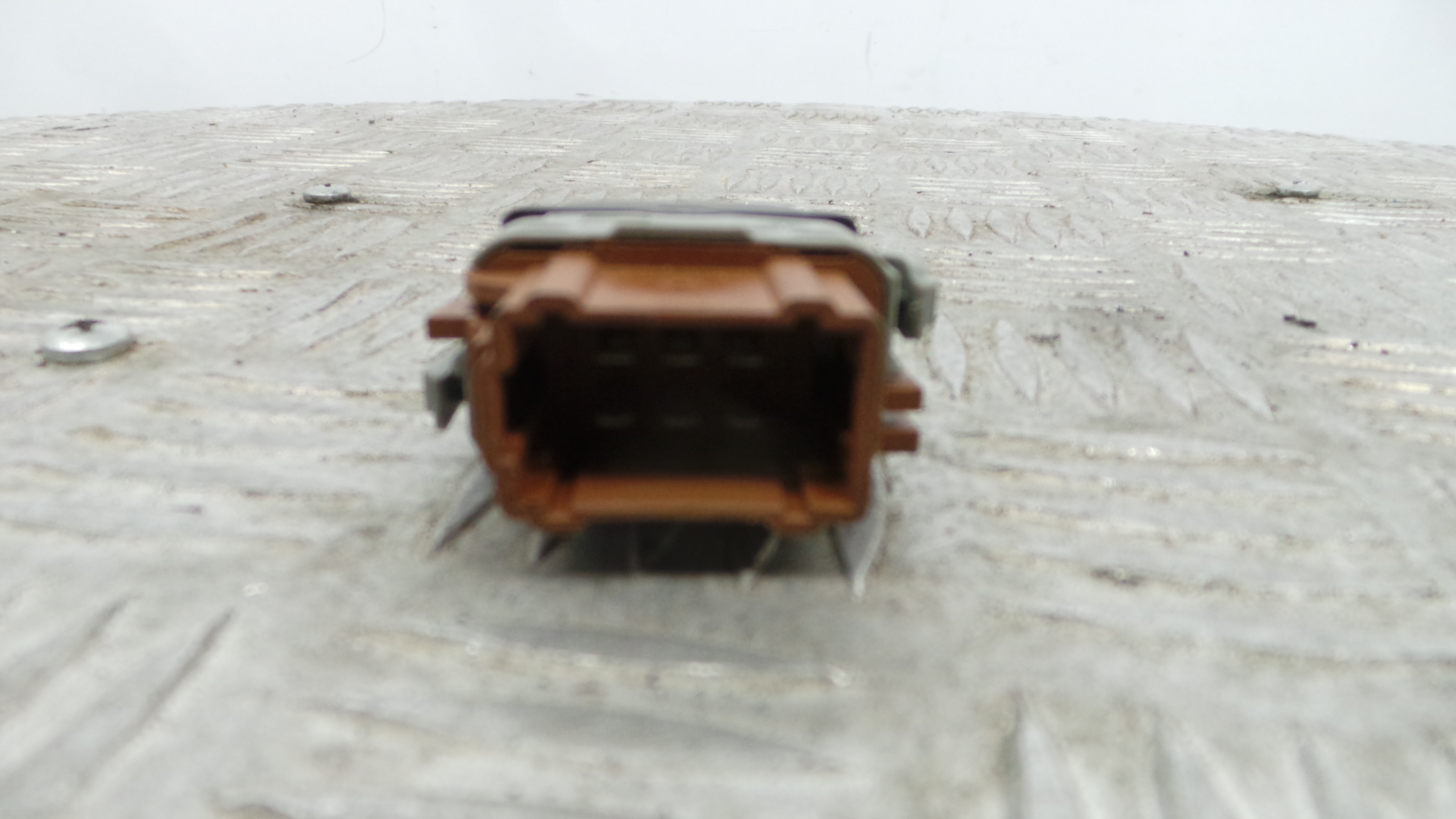 Interruptor / Comando Elevador Vidro Frente Dto   - RENAULT MEGANE II (BM0/1_, CM0/1_)-37043262