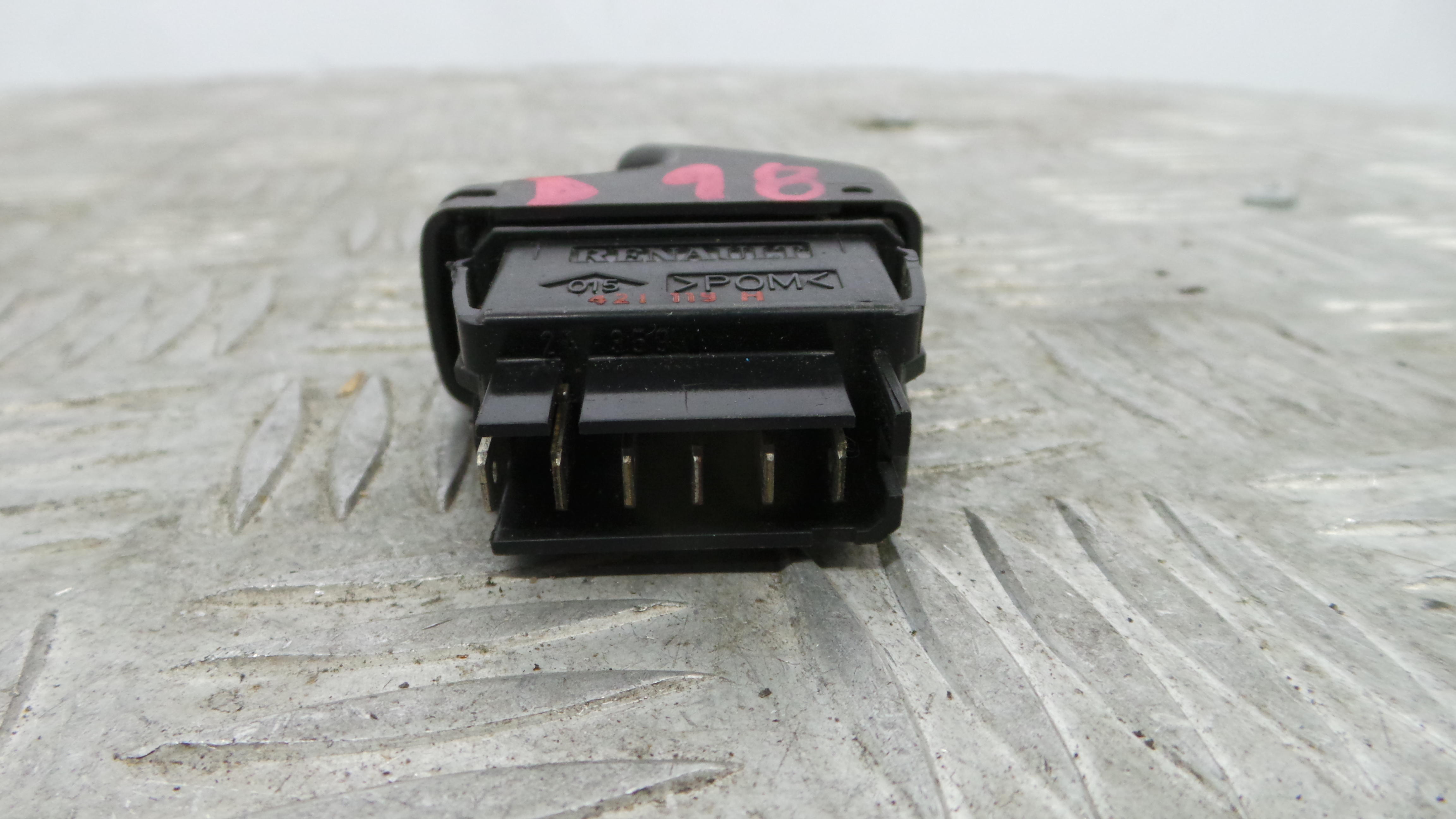 Interruptor / Comando Elevador Vidro Frente Dto  421119H - RENAULT CLIO II (BB_, CB_), CLIO Mk II (B-37043265