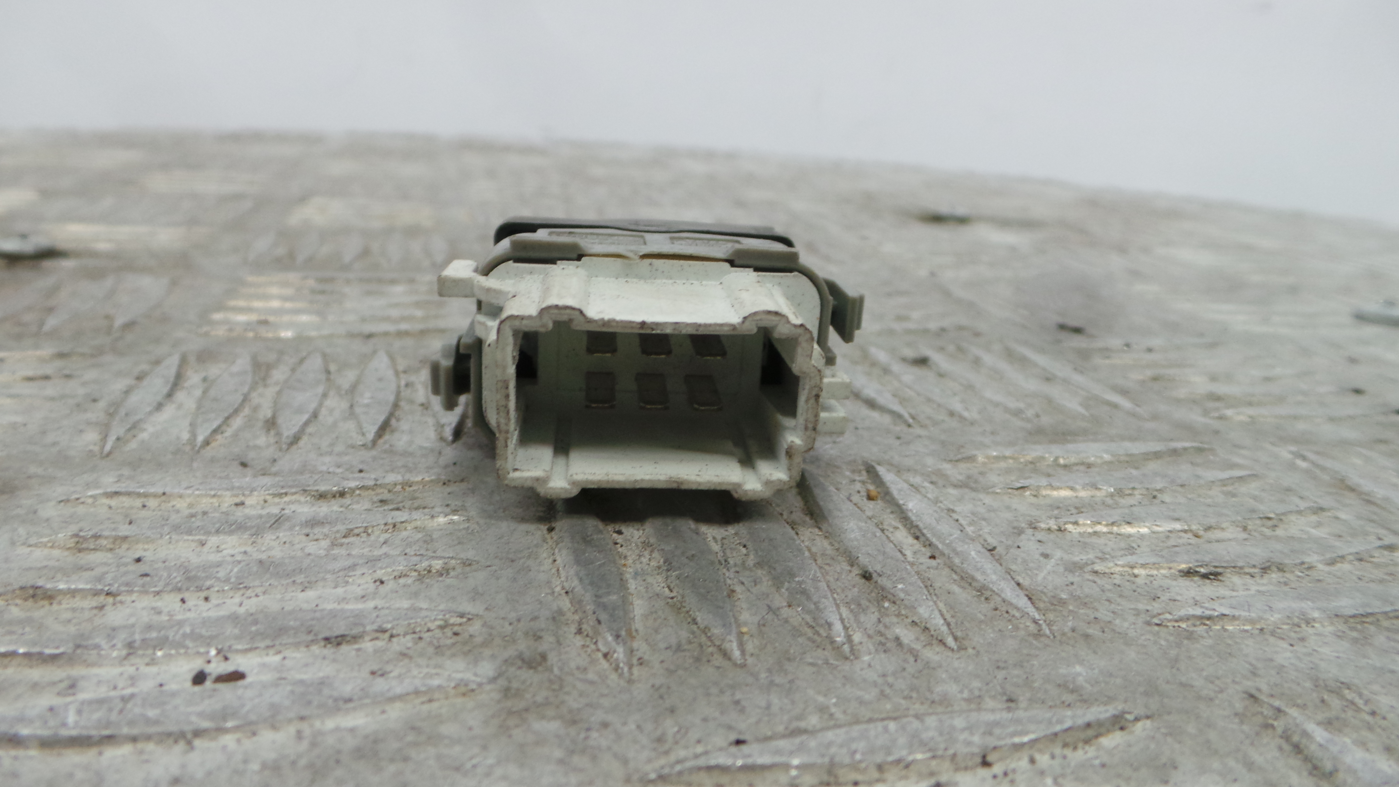Interruptor / Comando Elevador Vidro Frente Dto   - RENAULT MEGANE II (BM0/1_, CM0/1_)-37043293