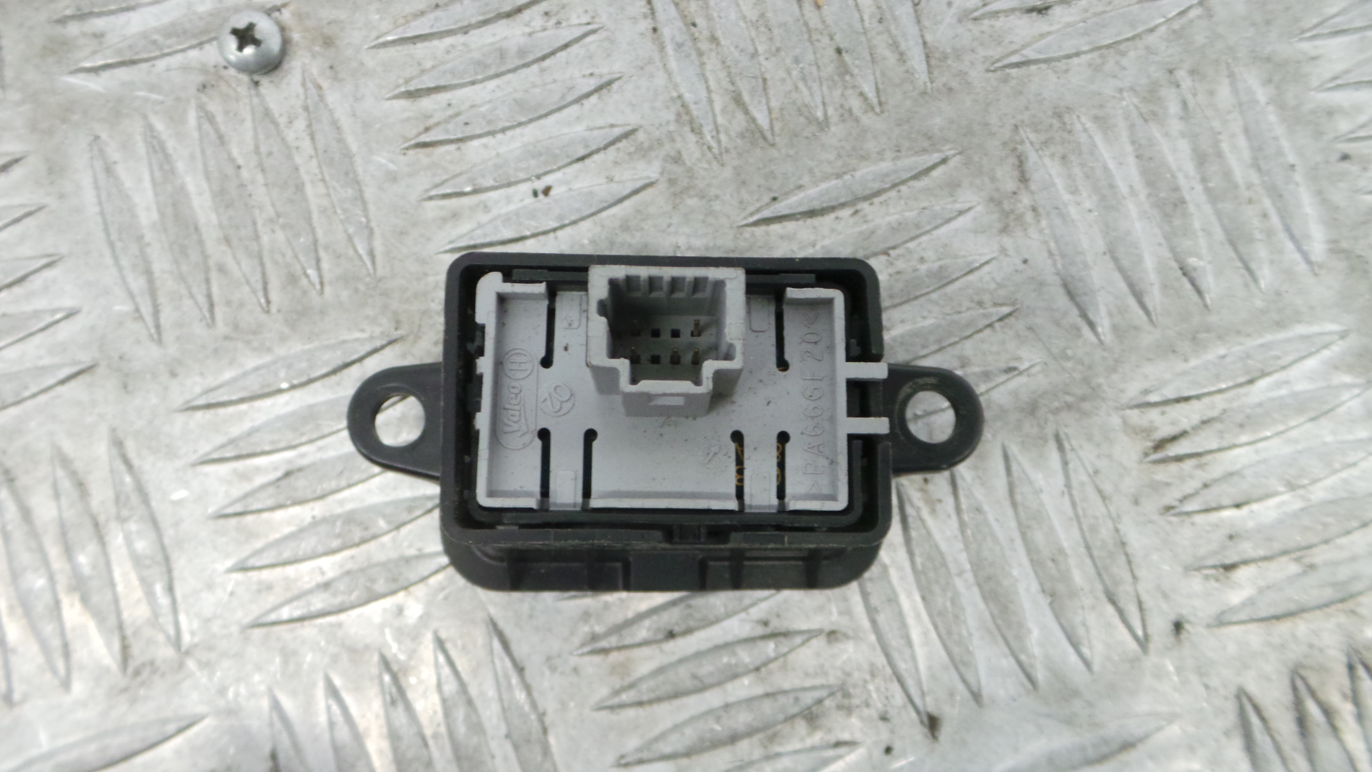 Comando do Cruise Control  - RENAULT MEGANE III Hatchback (BZ0/1_, B3_)-37043326