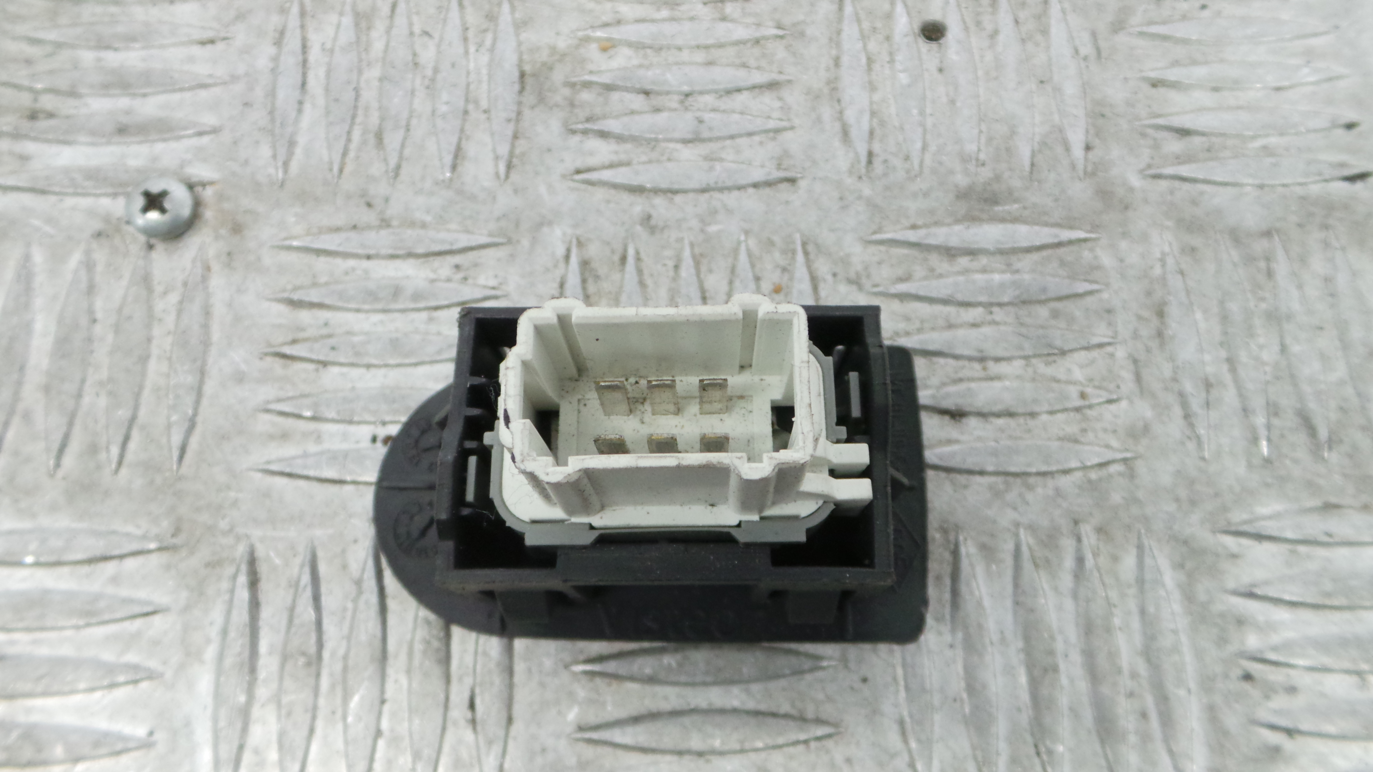 Comando do Cruise Control 8200829519 - RENAULT CLIO III (BR0/1, CR0/1)-37043343