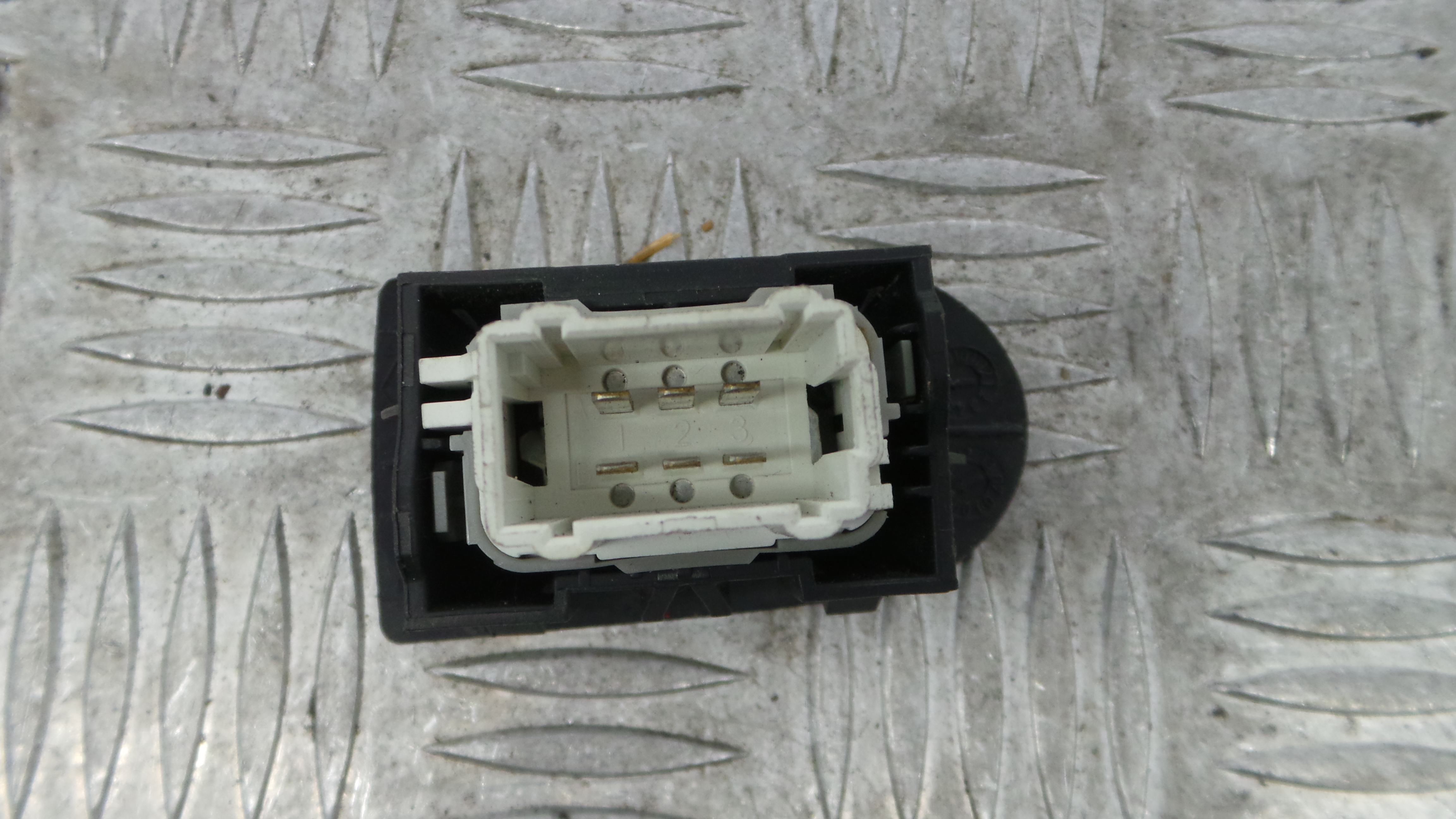 Comando do Cruise Control 8200829519 - RENAULT CLIO III (BR0/1, CR0/1)-37043349