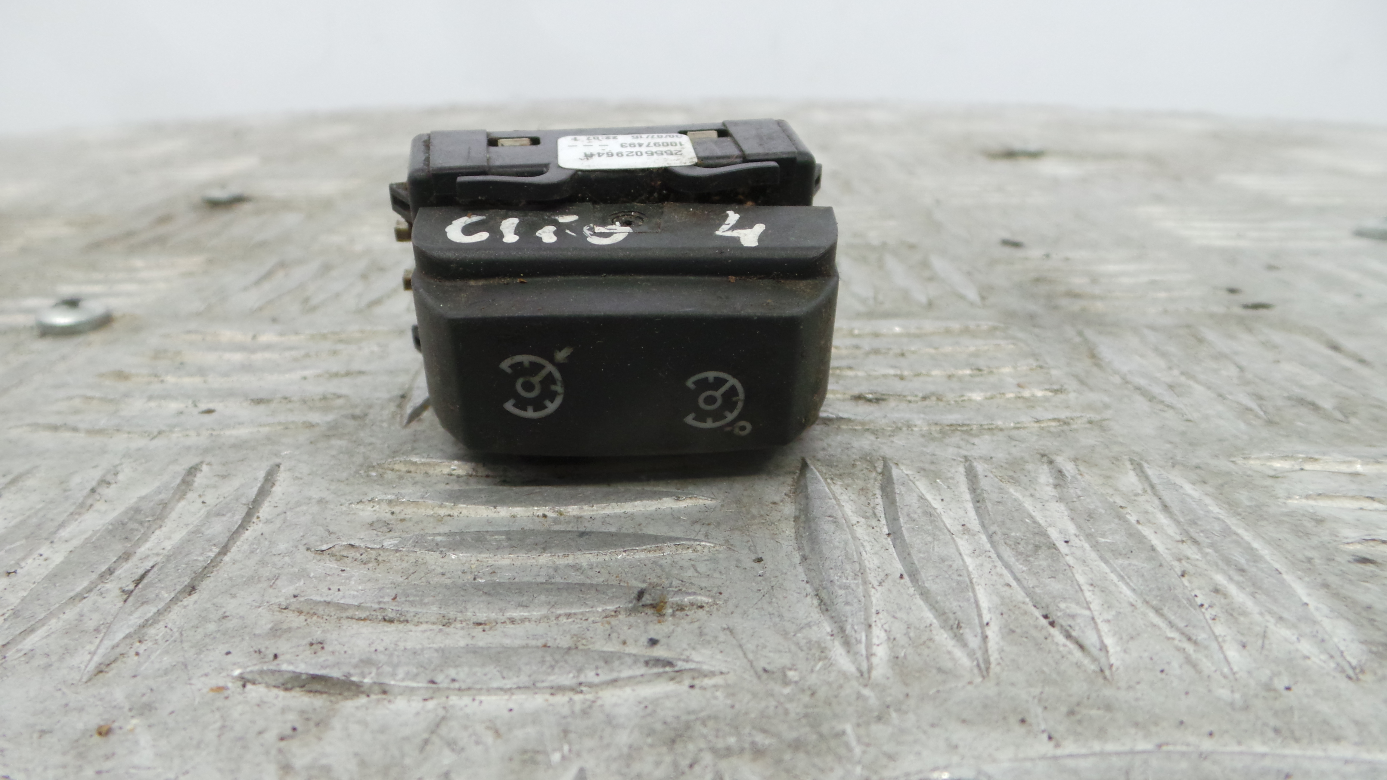 Comando do Cruise Control 255502964R - RENAULT CLIO IV (BH_)-37043352
