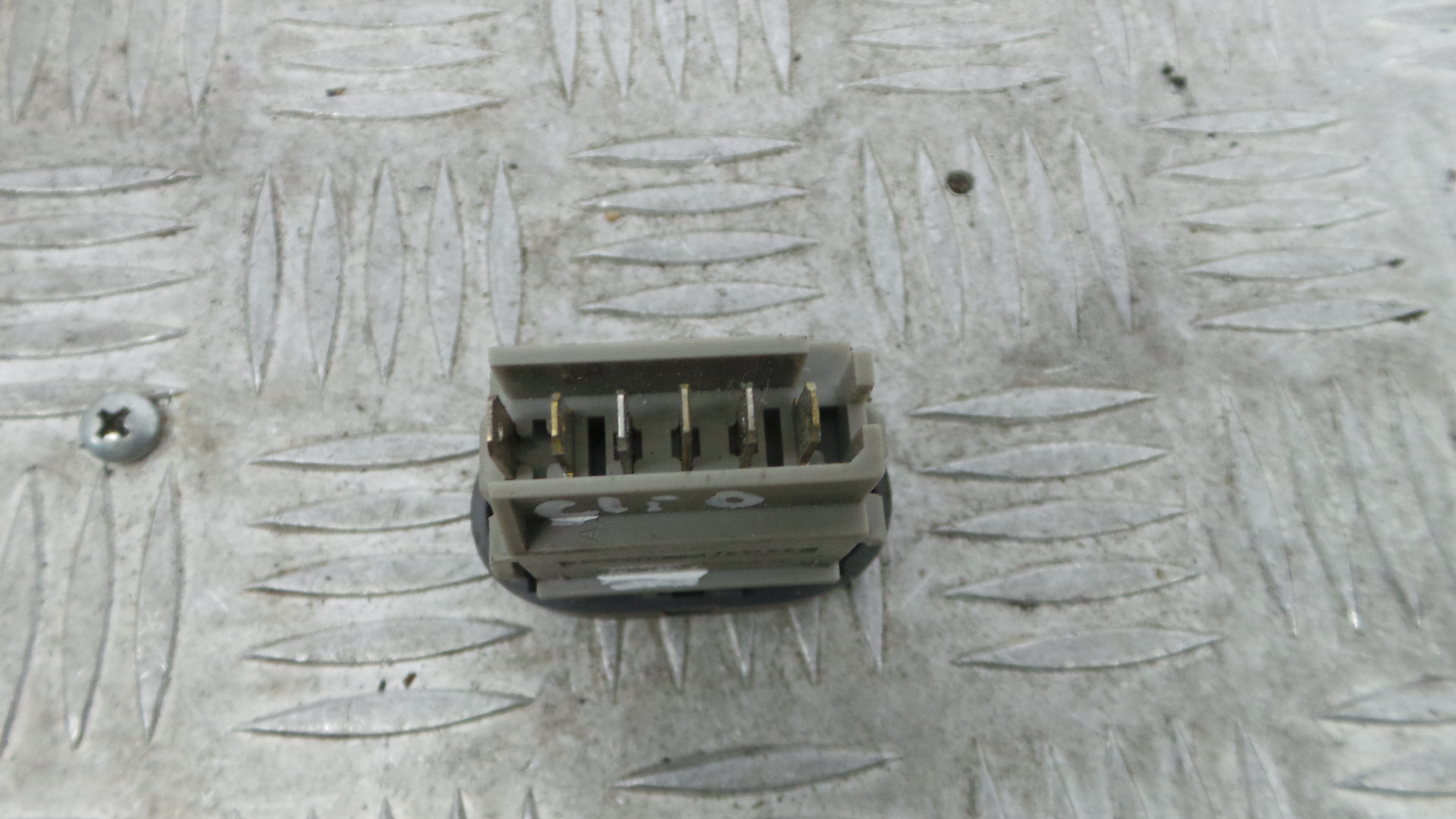 Botão de Bloqueio da Porta   - RENAULT CLIO II (BB_, CB_), CLIO Mk II (BB_, CB_)-37043431