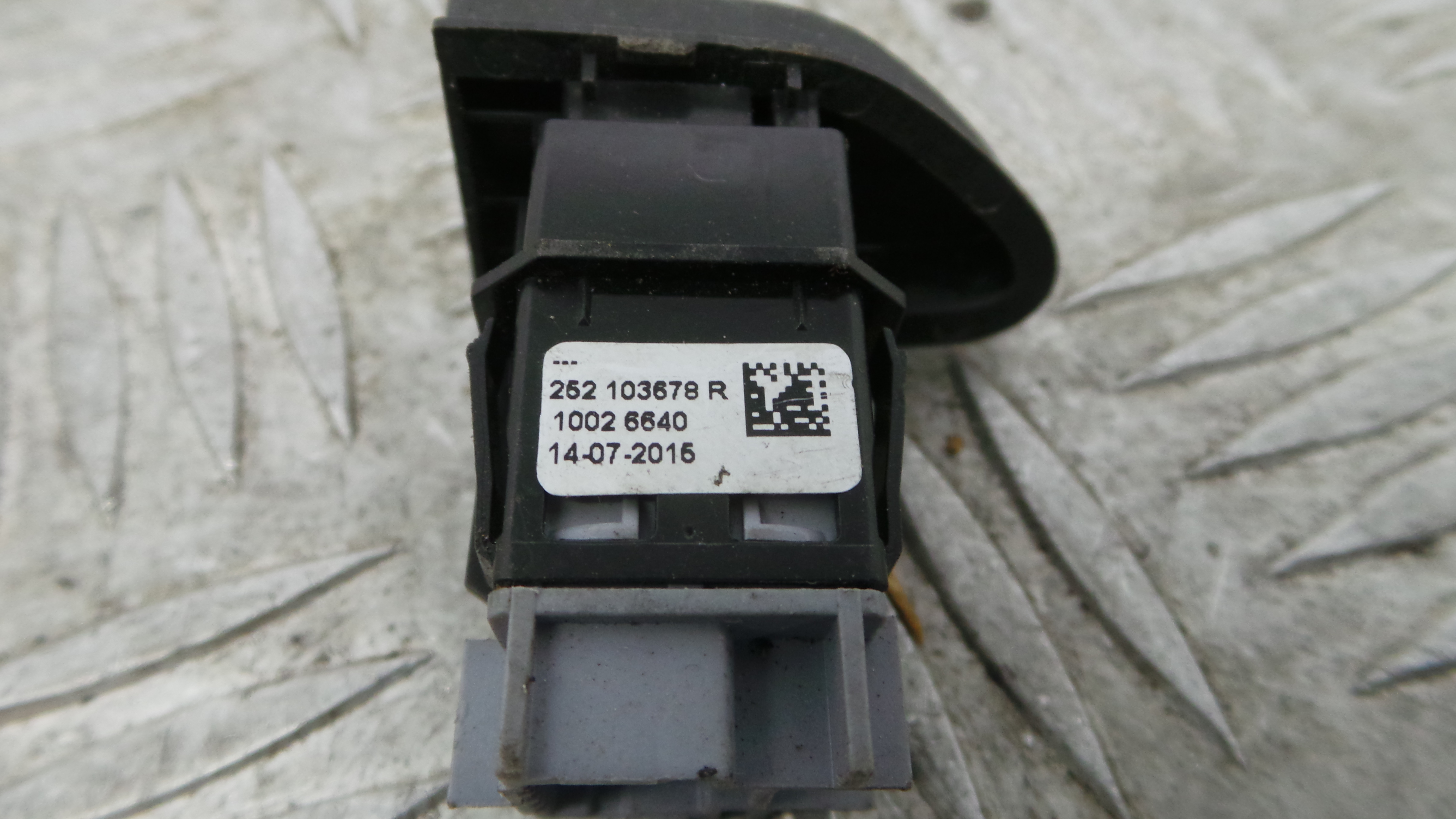 Botão de Bloqueio da Porta  252103678R - RENAULT CLIO IV (BH_)-37043436