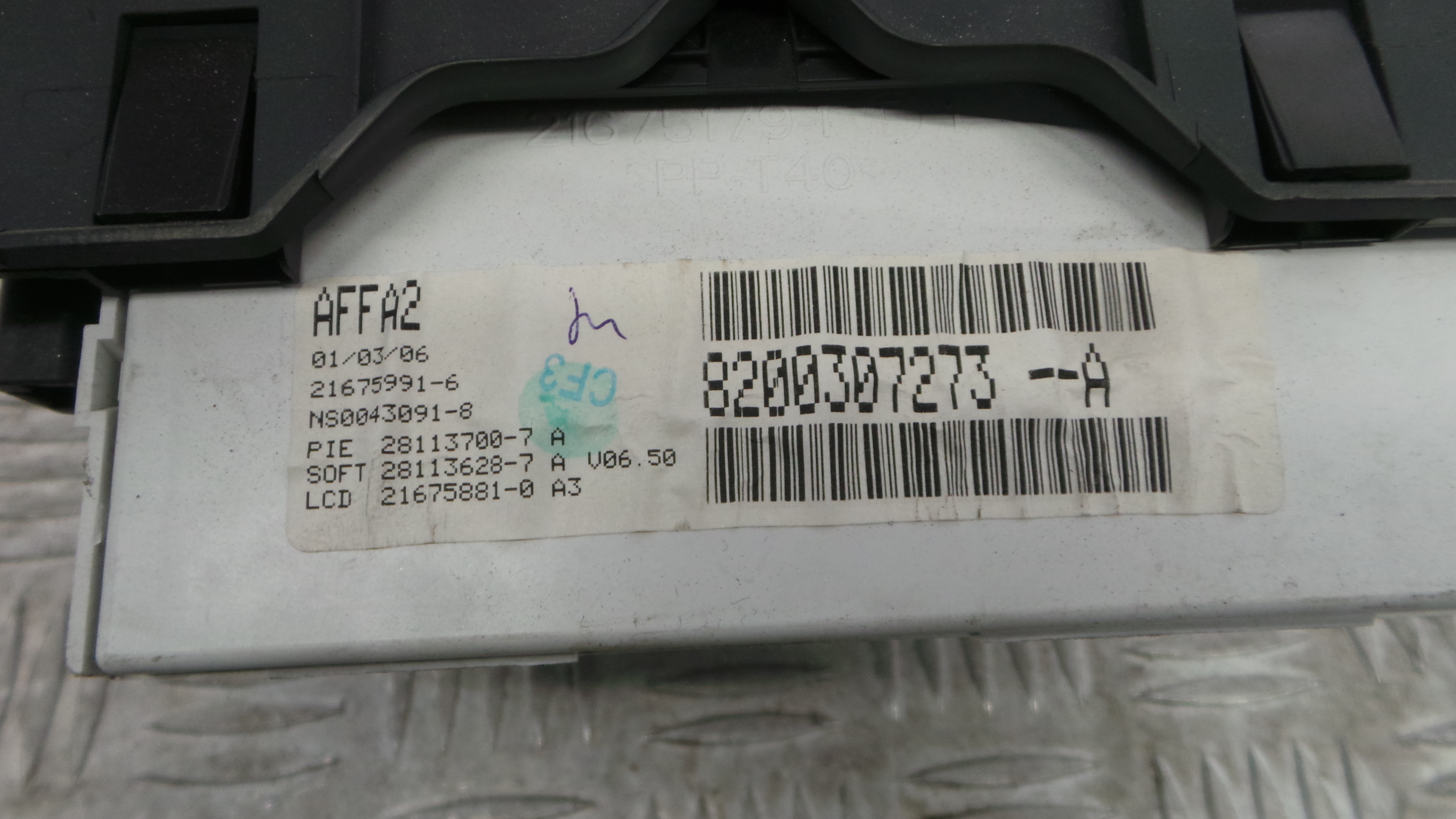 Display do Ar Condicionado / Rádio / GPS / DVD 8200307273 - RENAULT CLIO III (BR0/1, CR0/1)-37044129