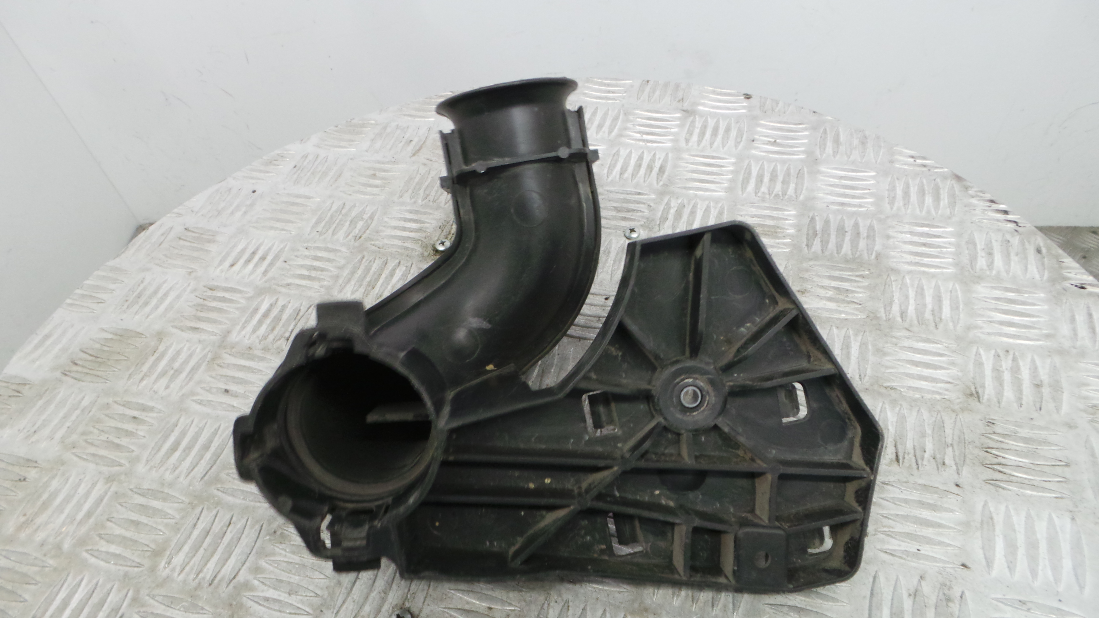 Tubo Caixa Filtro Ar 9681774380 - PEUGEOT PARTNER Caixa/monovolume-37045375