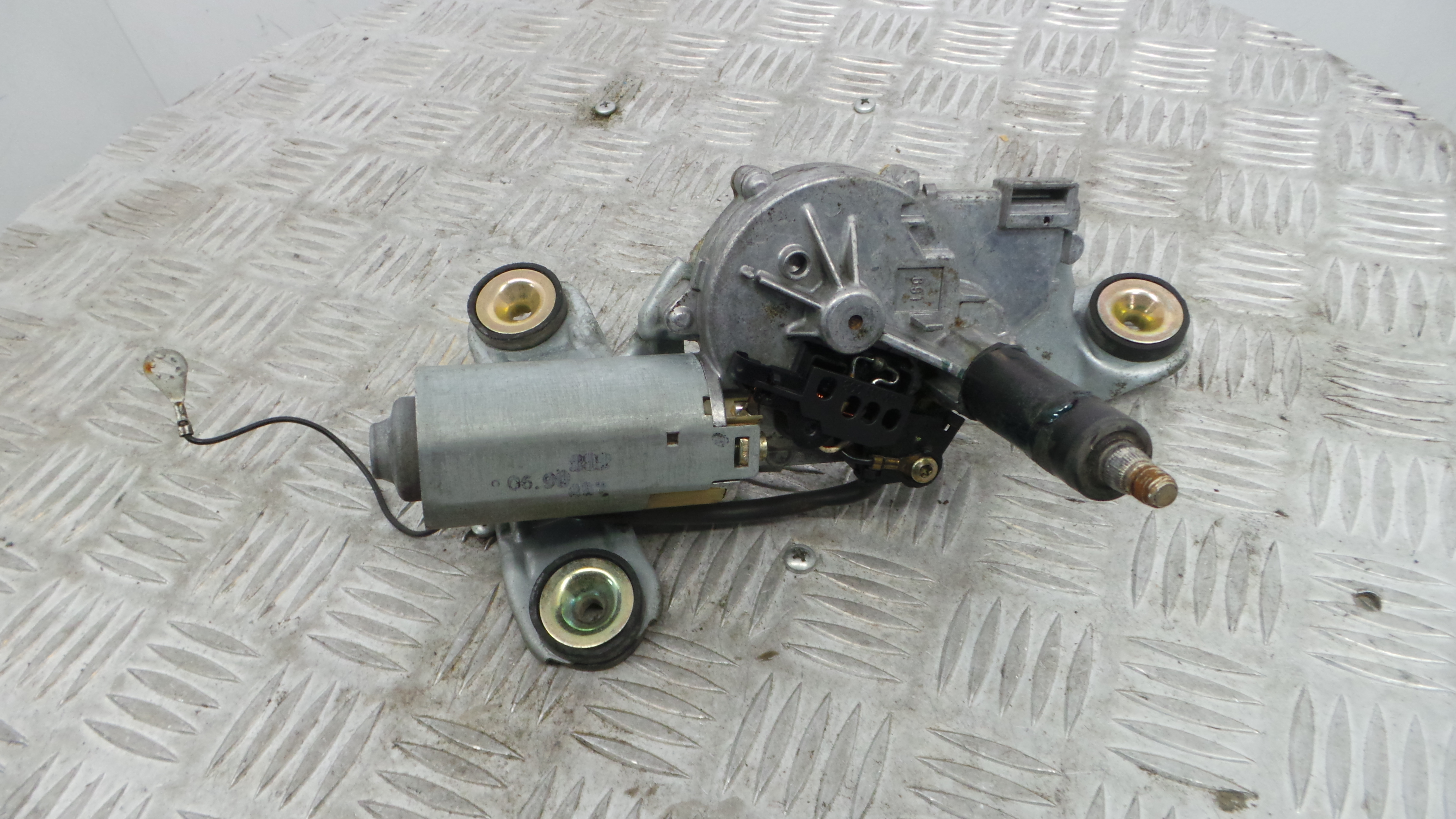 Motor Limpa Vidros Trás V97FB-17W400-AA - FORD PUMA (EC_)-37045378