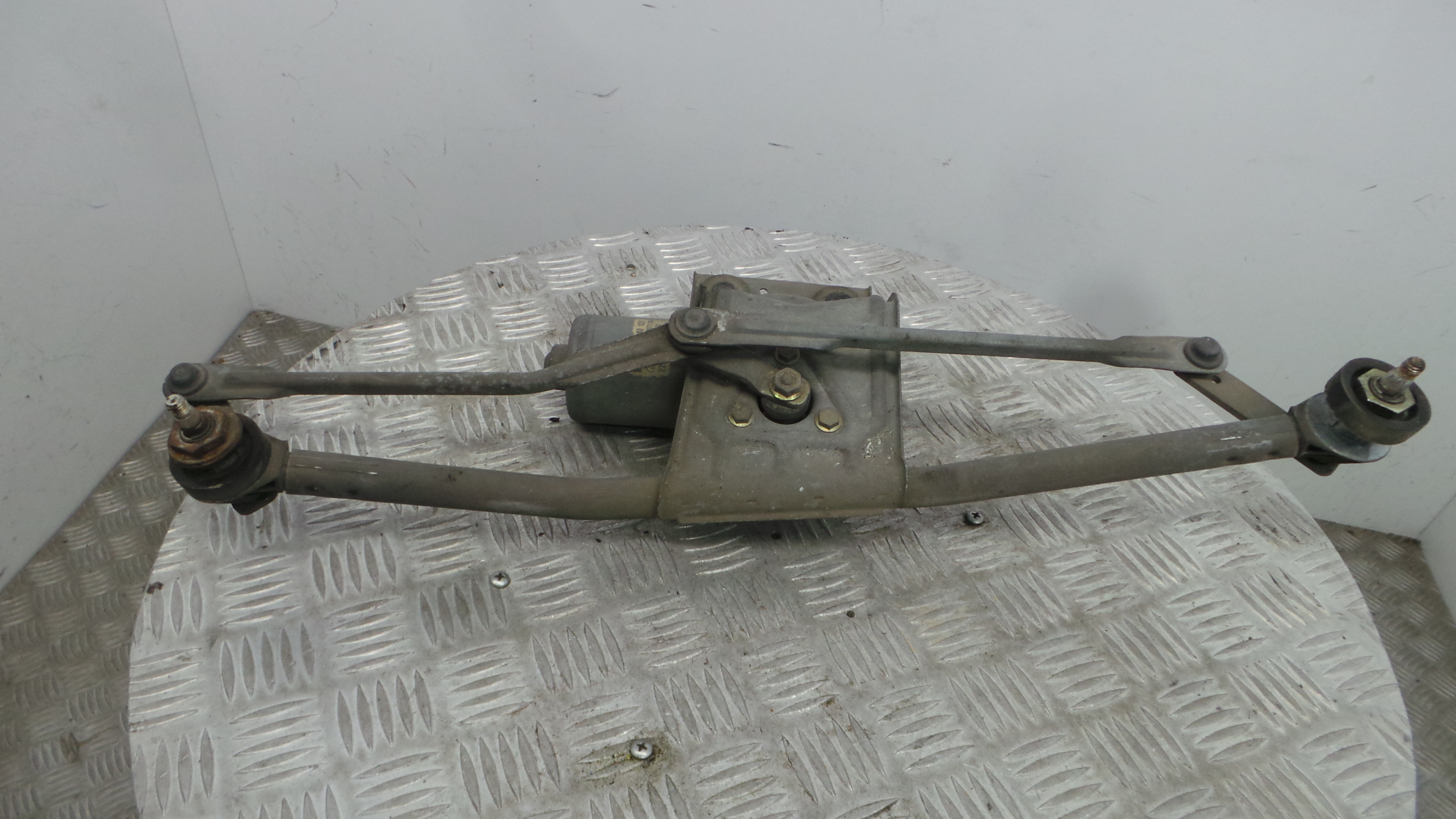 Motor Limpa Vidros Frente  96FB-17B571-DA - FORD PUMA (EC_)-37045397