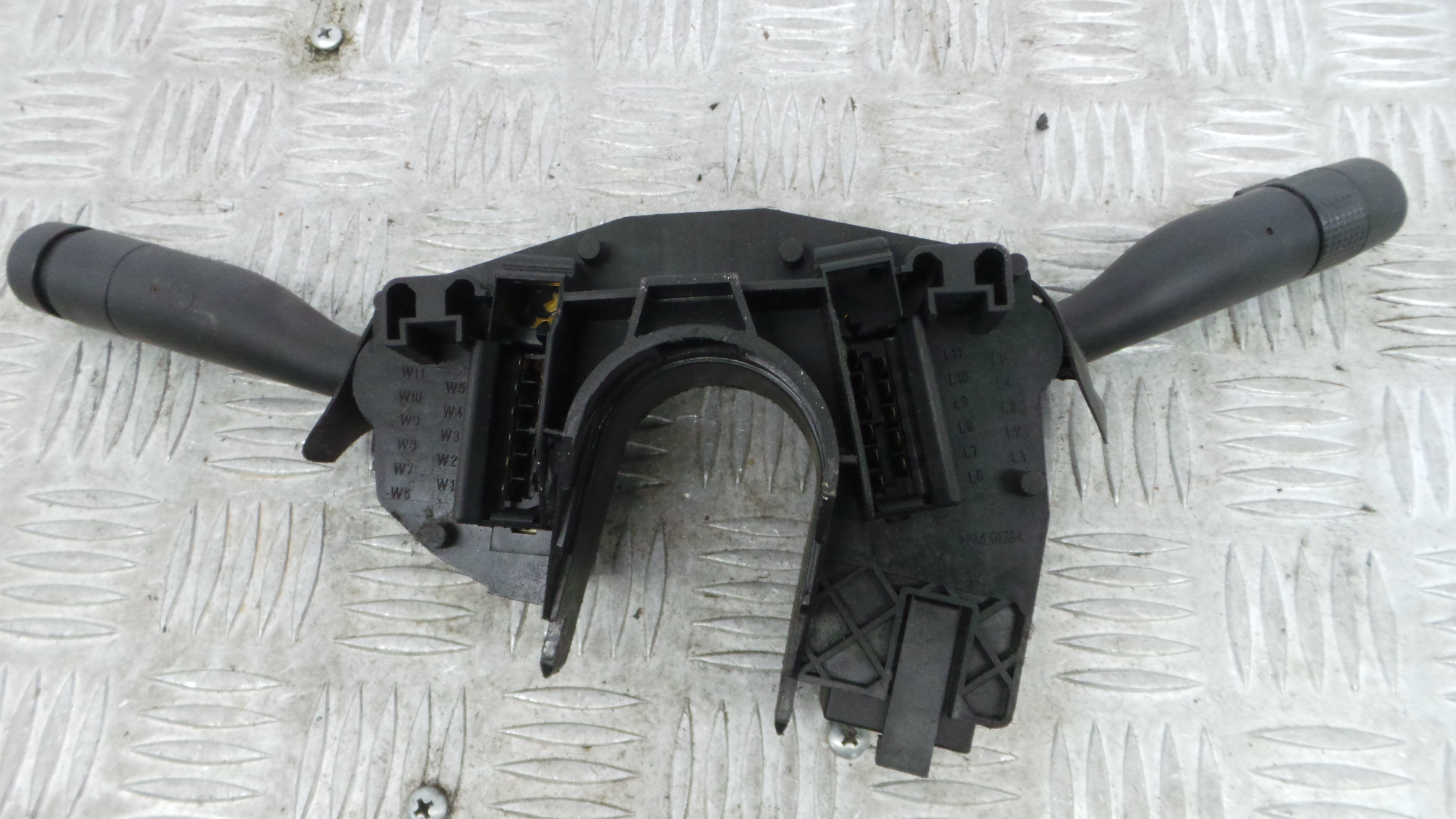 Manete / Comando dos Piscas 1072957 - FORD PUMA (EC_)-37045400