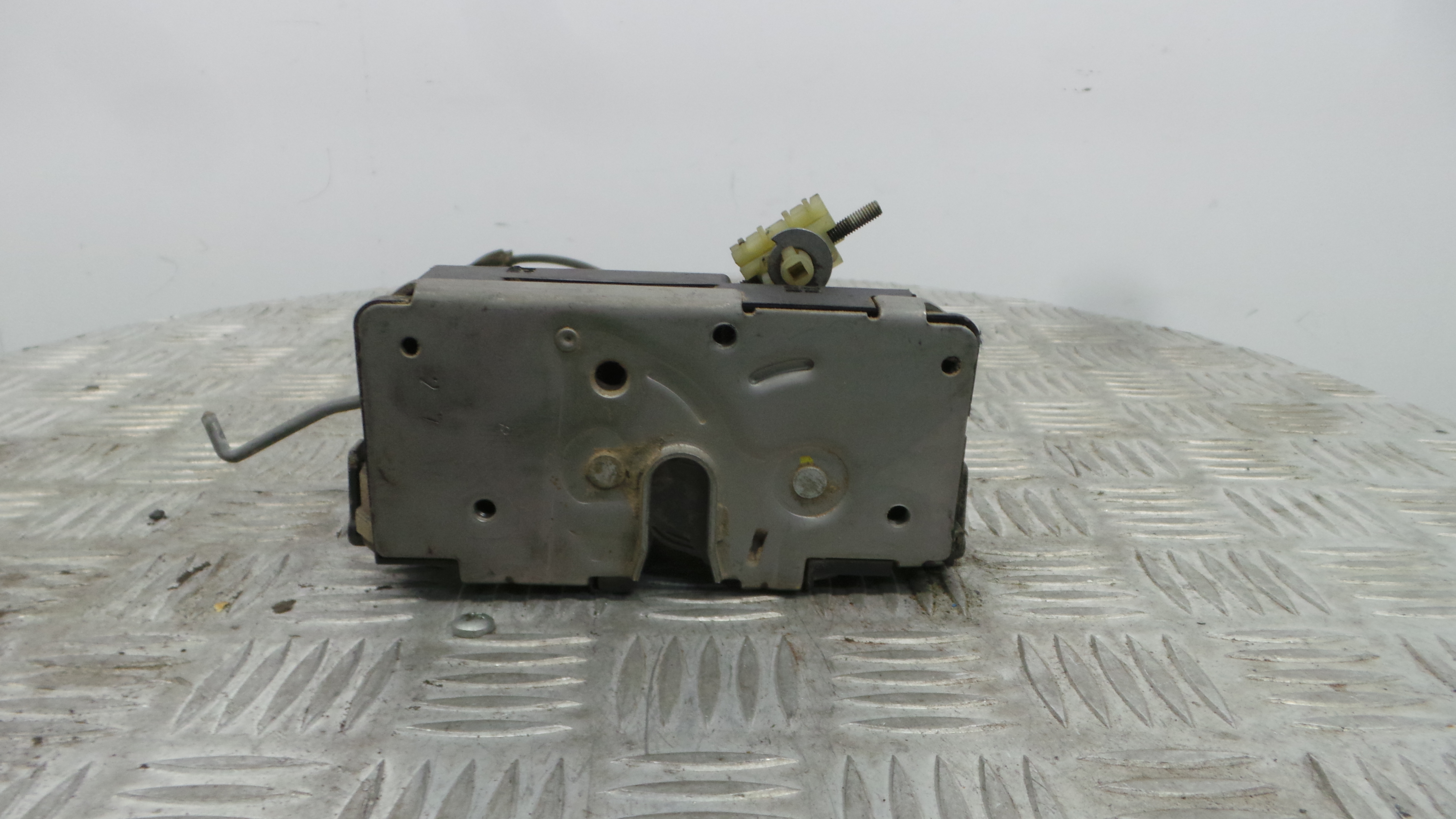 Fecho da Porta Dto 55702899 - OPEL CORSA D (S07)-37045544