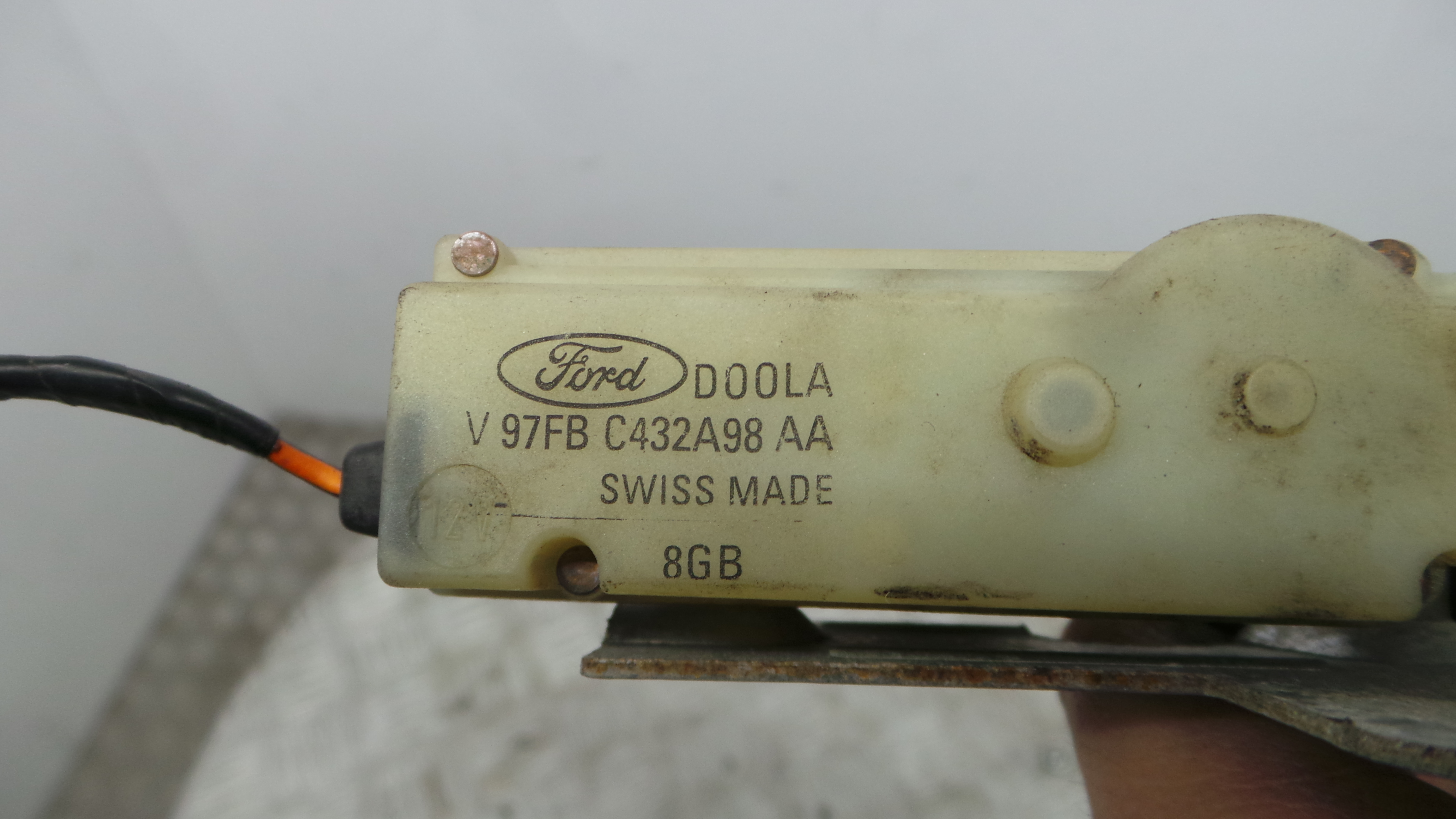 Pistola Fecho Central Mala V97FB-C432A98-AA - FORD PUMA (EC_)-37045596