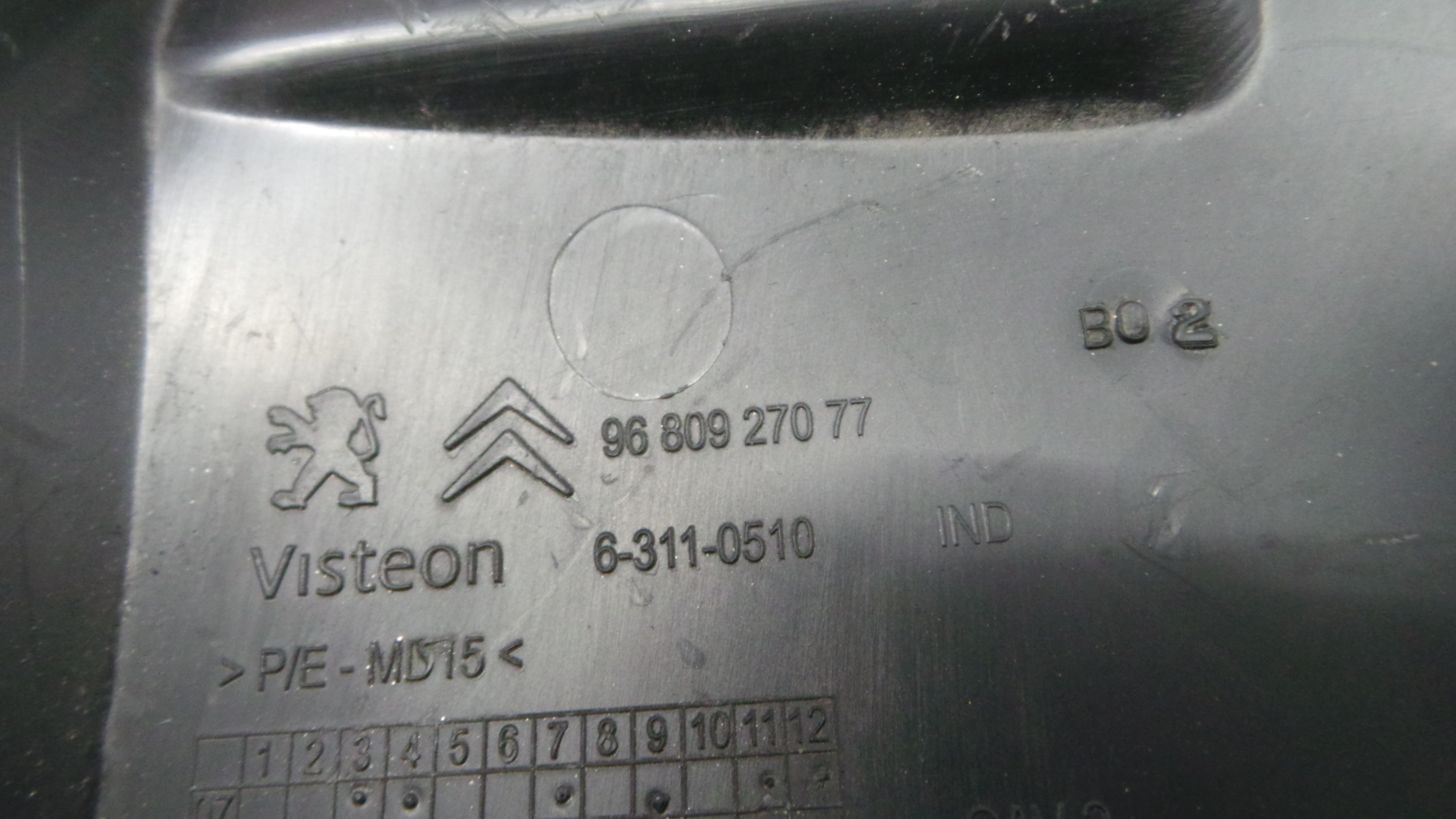 Plastico Interior 9680927077 - PEUGEOT PARTNER Caixa/monovolume-37045647