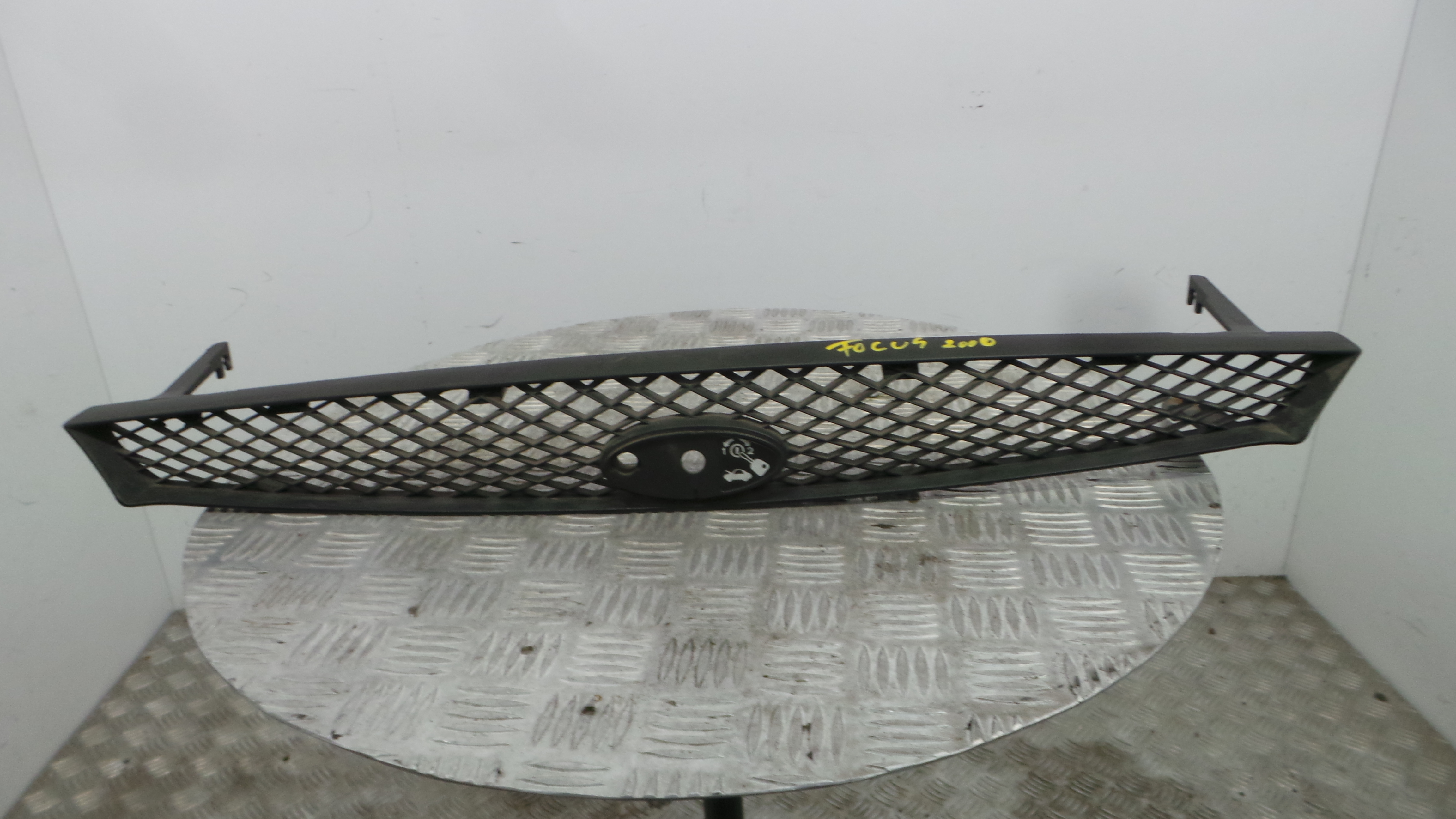 Grelha da Frente 1744364 - FORD FOCUS I (DAW, DBW)-37045667