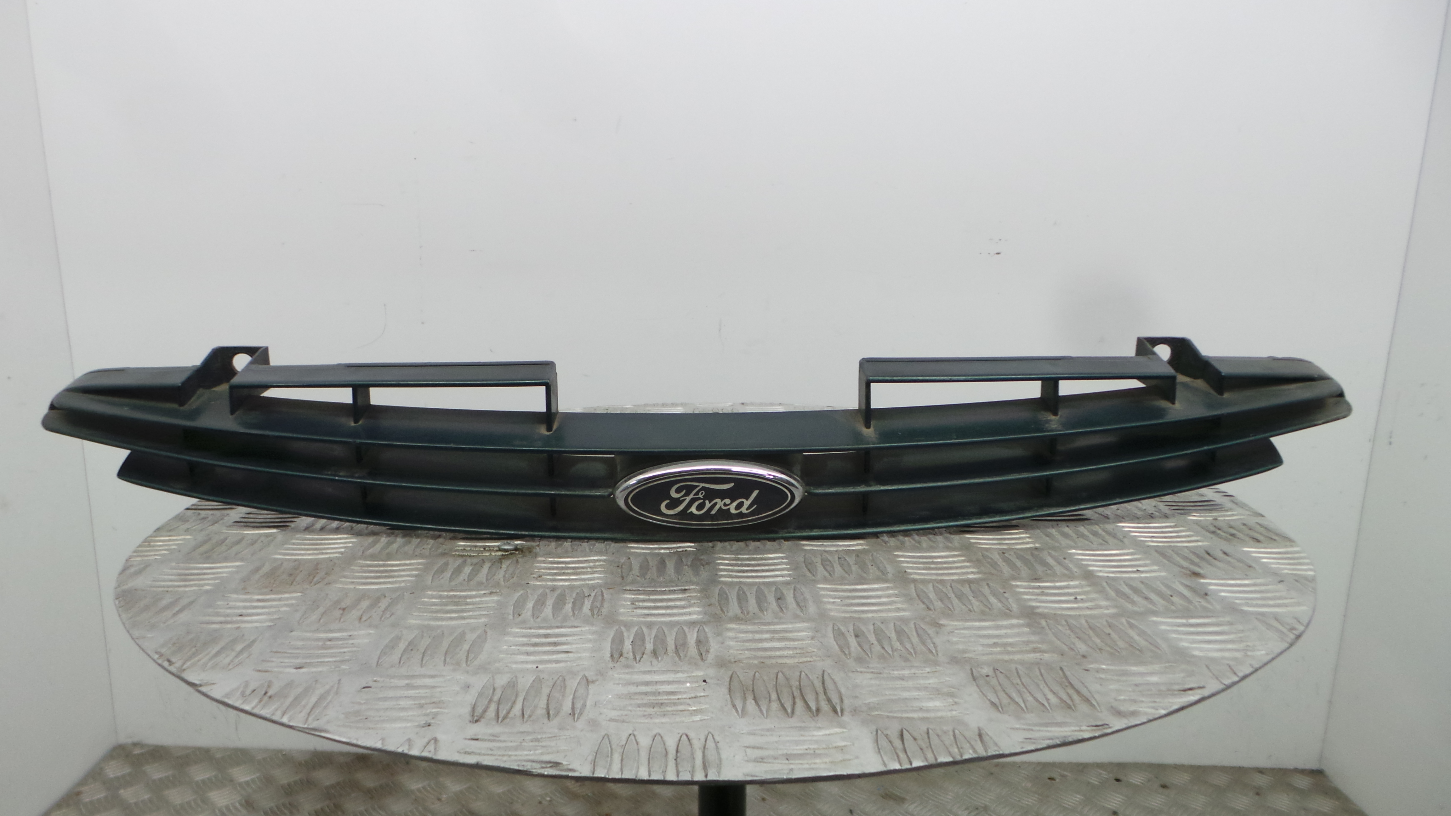 Grelha da Frente V97FB-8A133-AE - FORD PUMA (EC_)-37045695