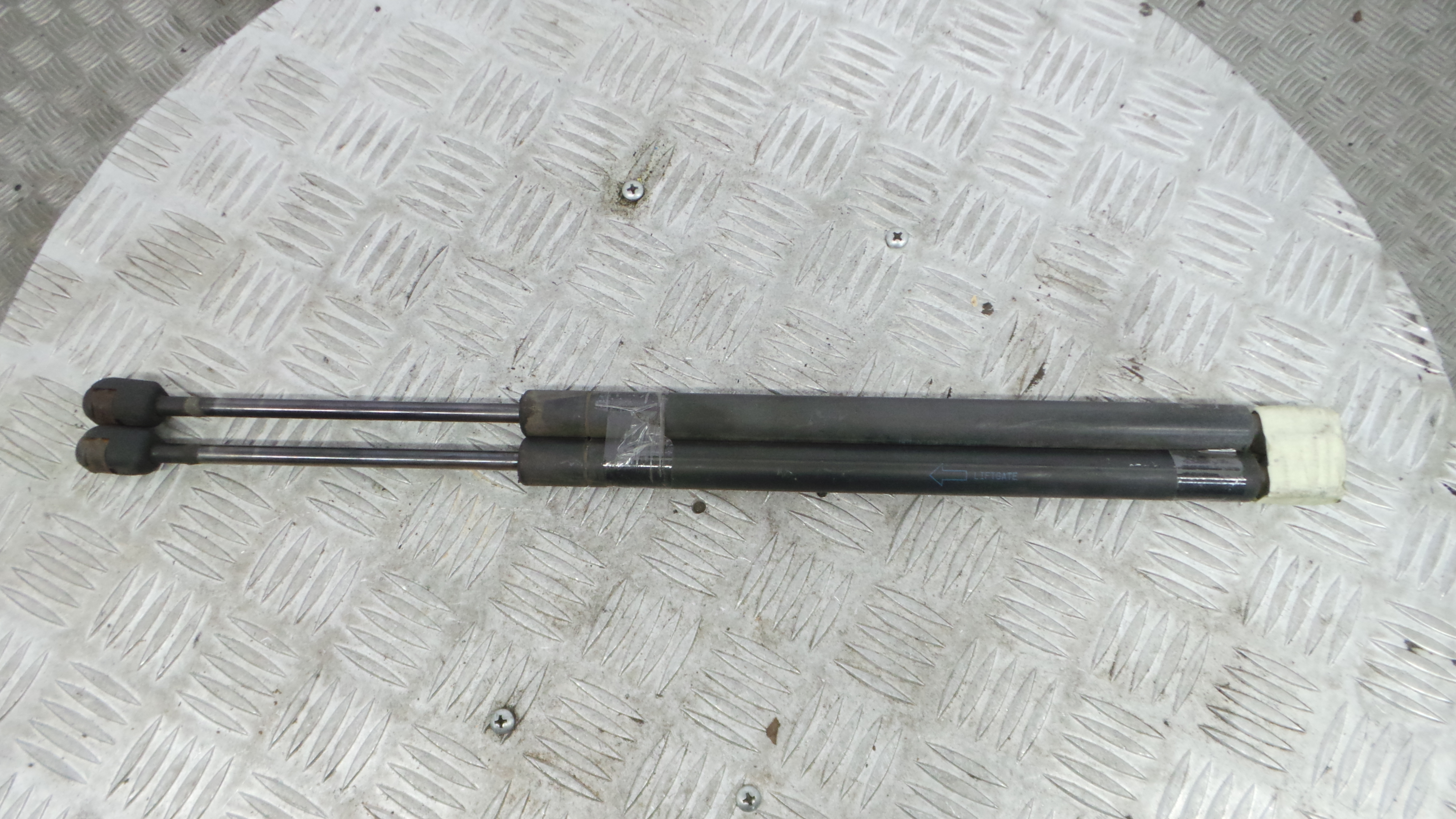 Amortecedor da Mala XS41-A406A10-AE - FORD FOCUS I (DAW, DBW)-37045705