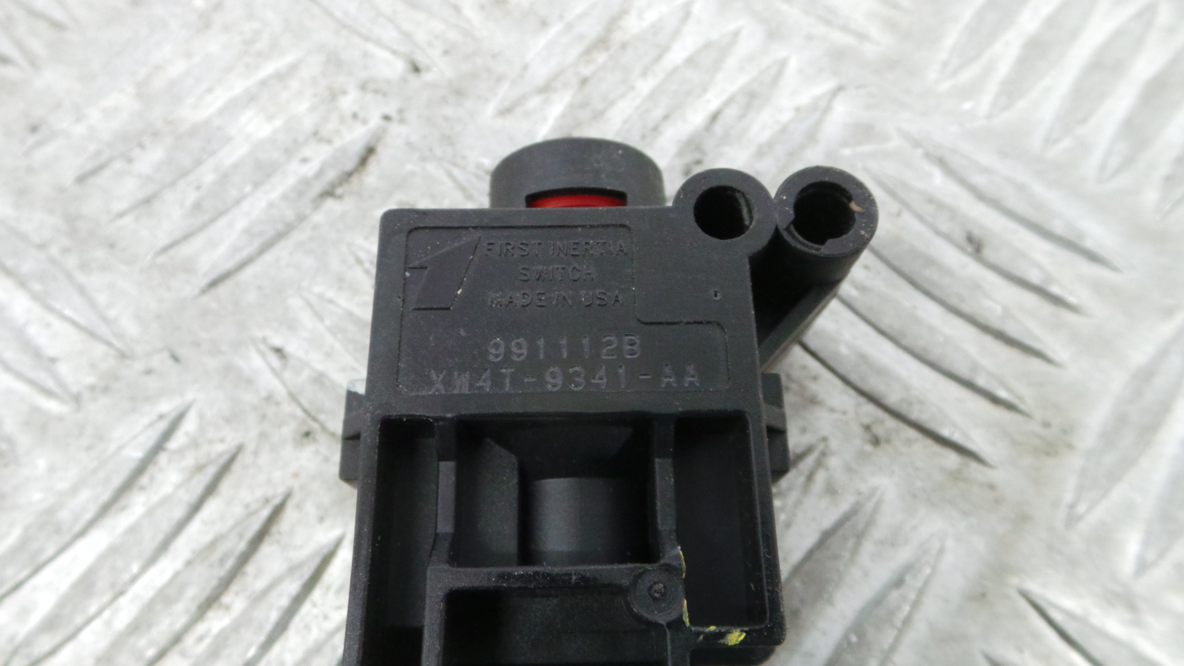 Interruptor Botão Inercia XM4T-9341-AA - FORD FOCUS I (DAW, DBW)-37046014