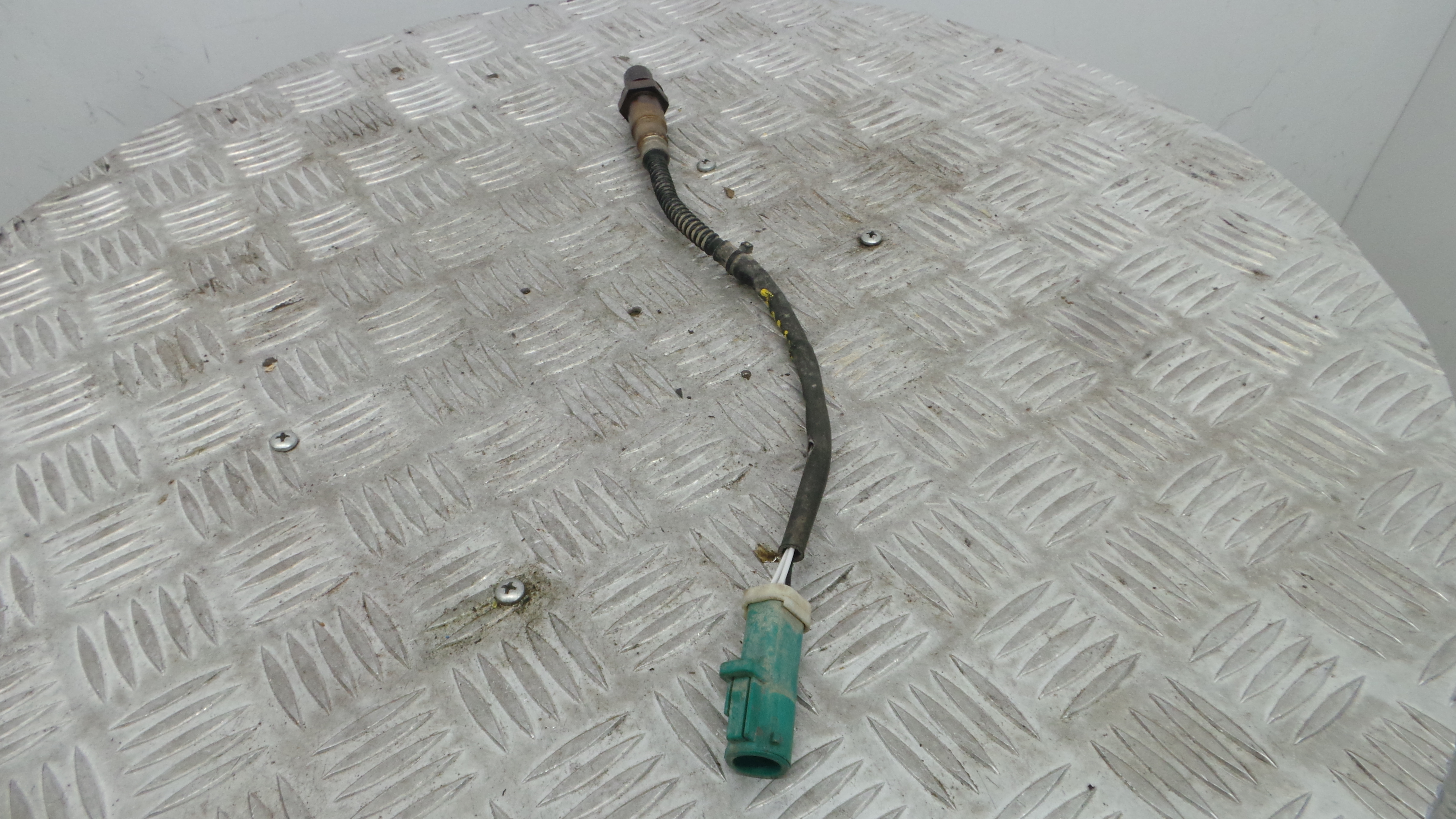 Sonda Lambda  - FORD FOCUS I (DAW, DBW)-37046020