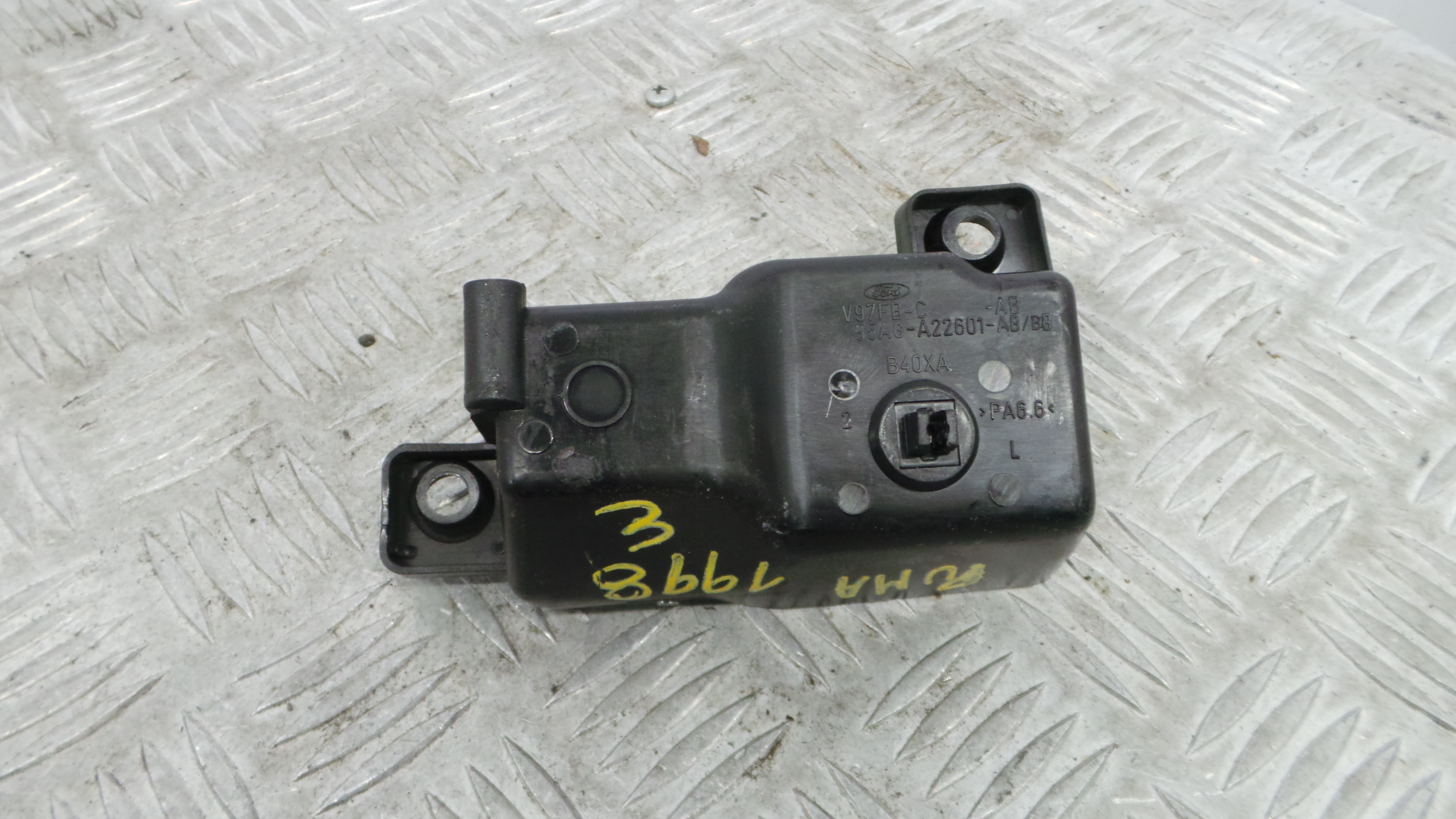 Puxador Interior Frente Esquerdo 95AG-A22601-AB - FORD PUMA (EC_)-37046023