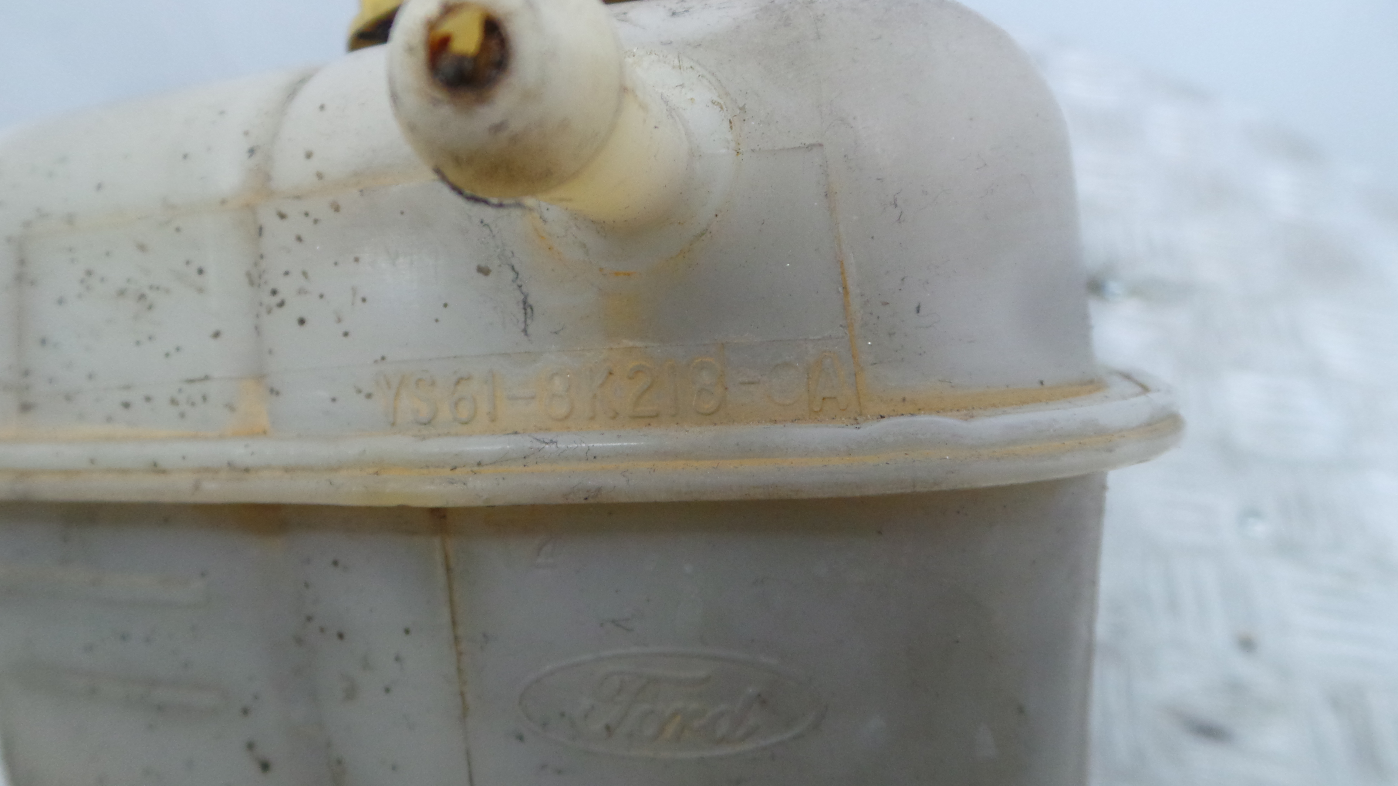 Depósito Água Radiador / Vazo de Expansao YS61-8K218-CA - FORD PUMA (EC_)-37047226