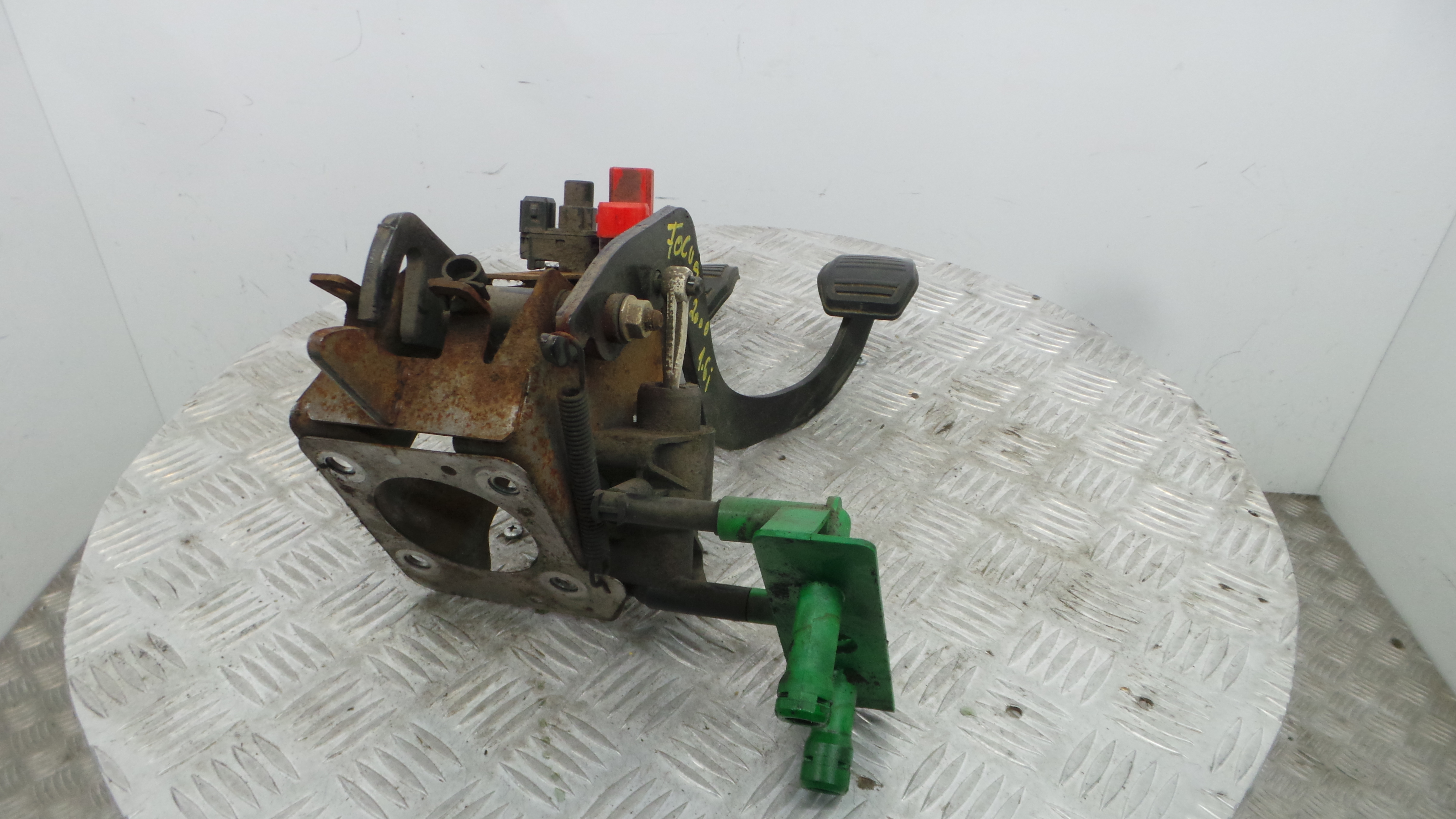 Pedal do Travão 1320938 - FORD FOCUS I (DAW, DBW)-37047259