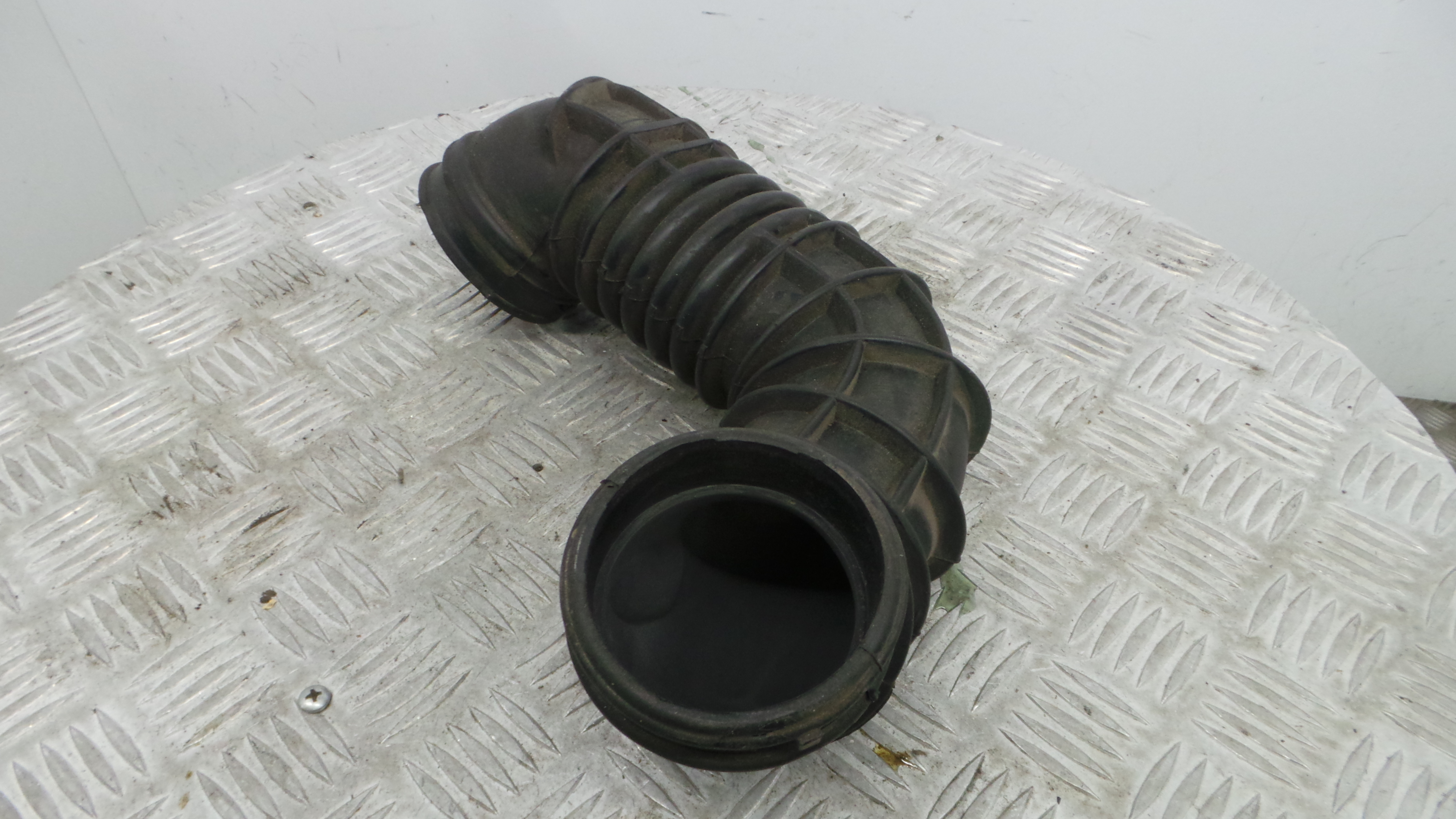 Tubo Intercooler 98AB-9R504-AD - FORD FOCUS I (DAW, DBW)-37047261