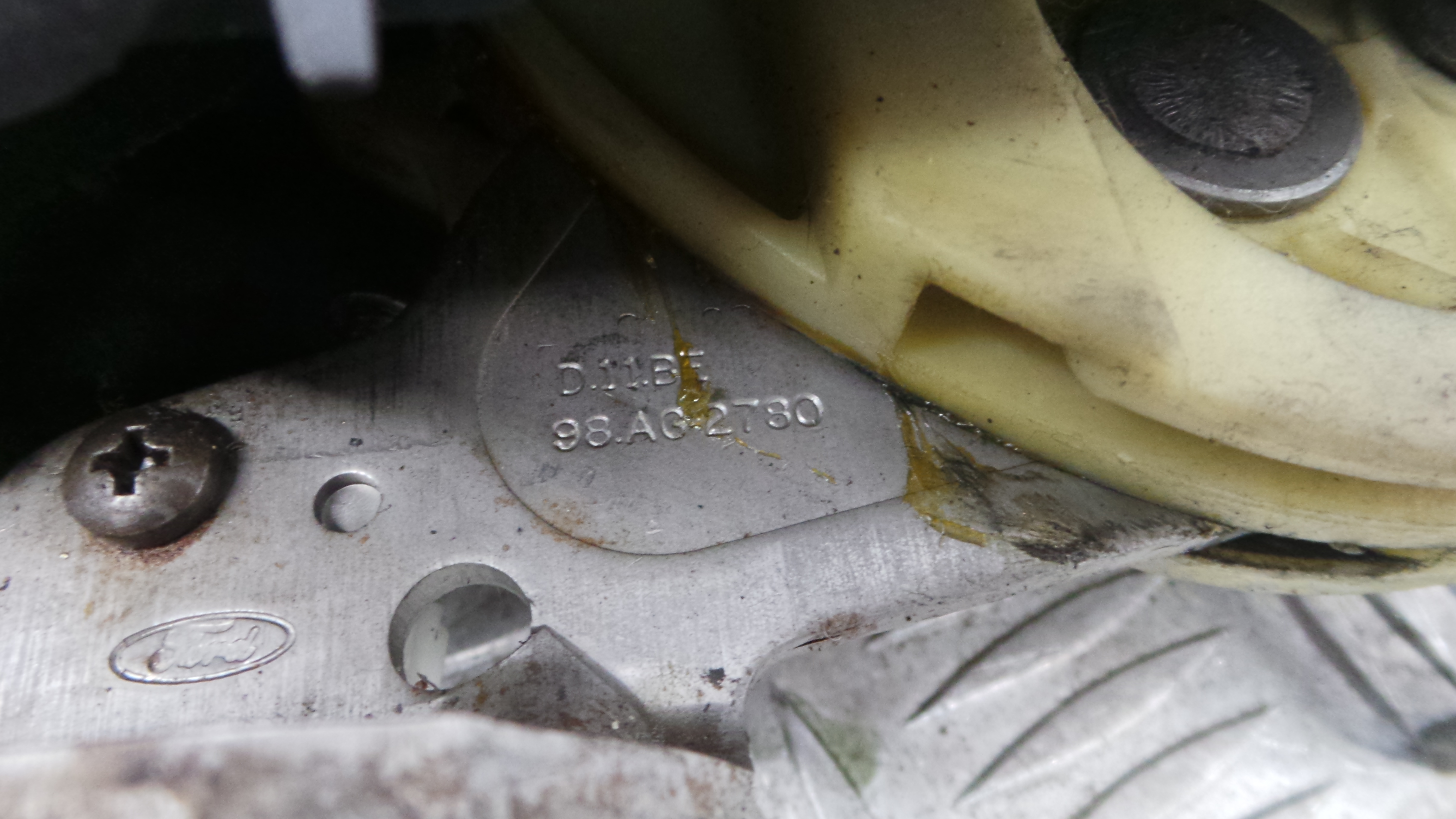 Travão de Mão  98AG-2780 - FORD FOCUS I (DAW, DBW)-37047268