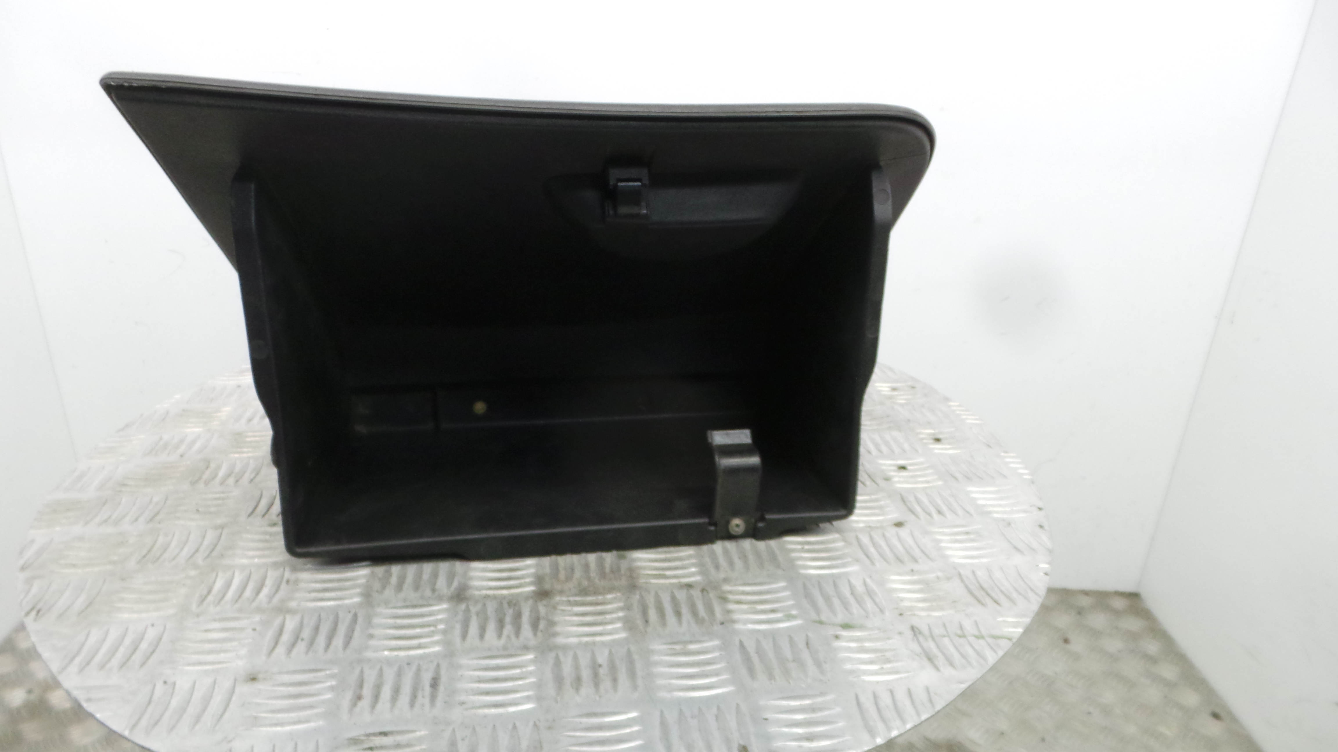 Porta Luvas  98AB-A06050-AH - FORD FOCUS I (DAW, DBW)-37047271