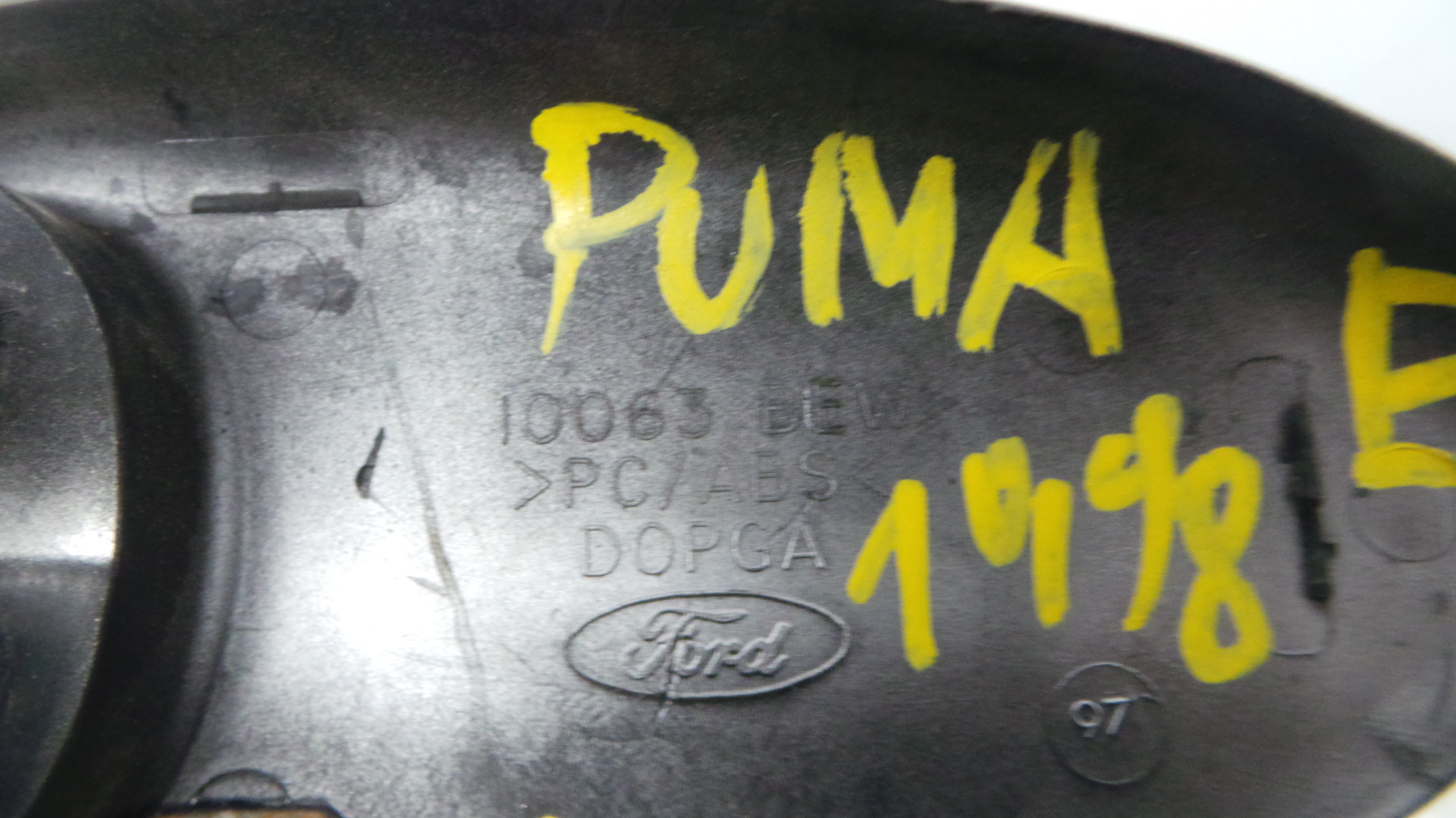 Interruptor / Comando Elevador Vidro Frente Esq  10063BEW - FORD PUMA (EC_)-37047311