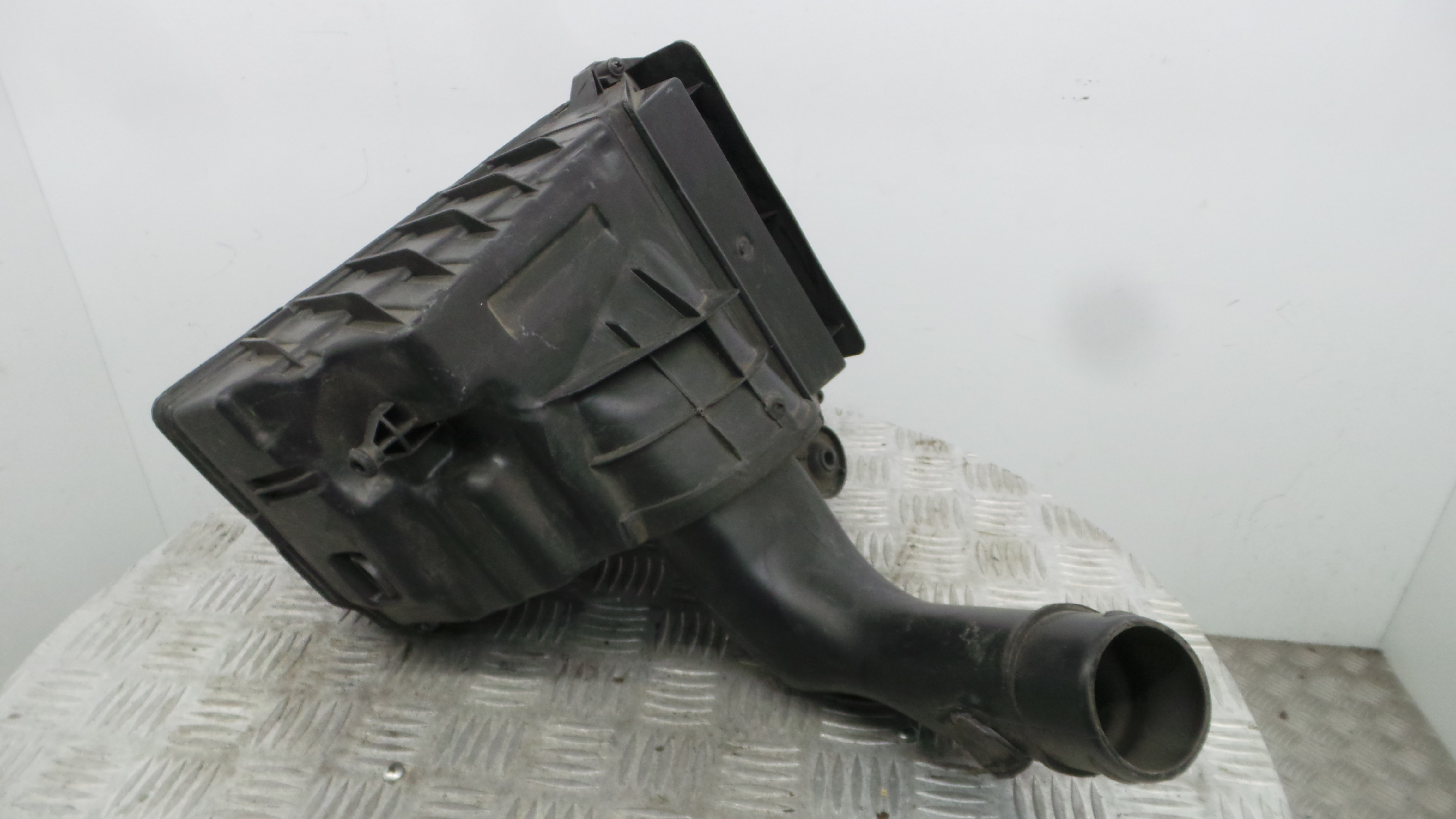 Caixa Filtro de Ar  8200947663 - TOYOTA YARIS (_P9_), YARIS/VITZ (_P9_)-37047376