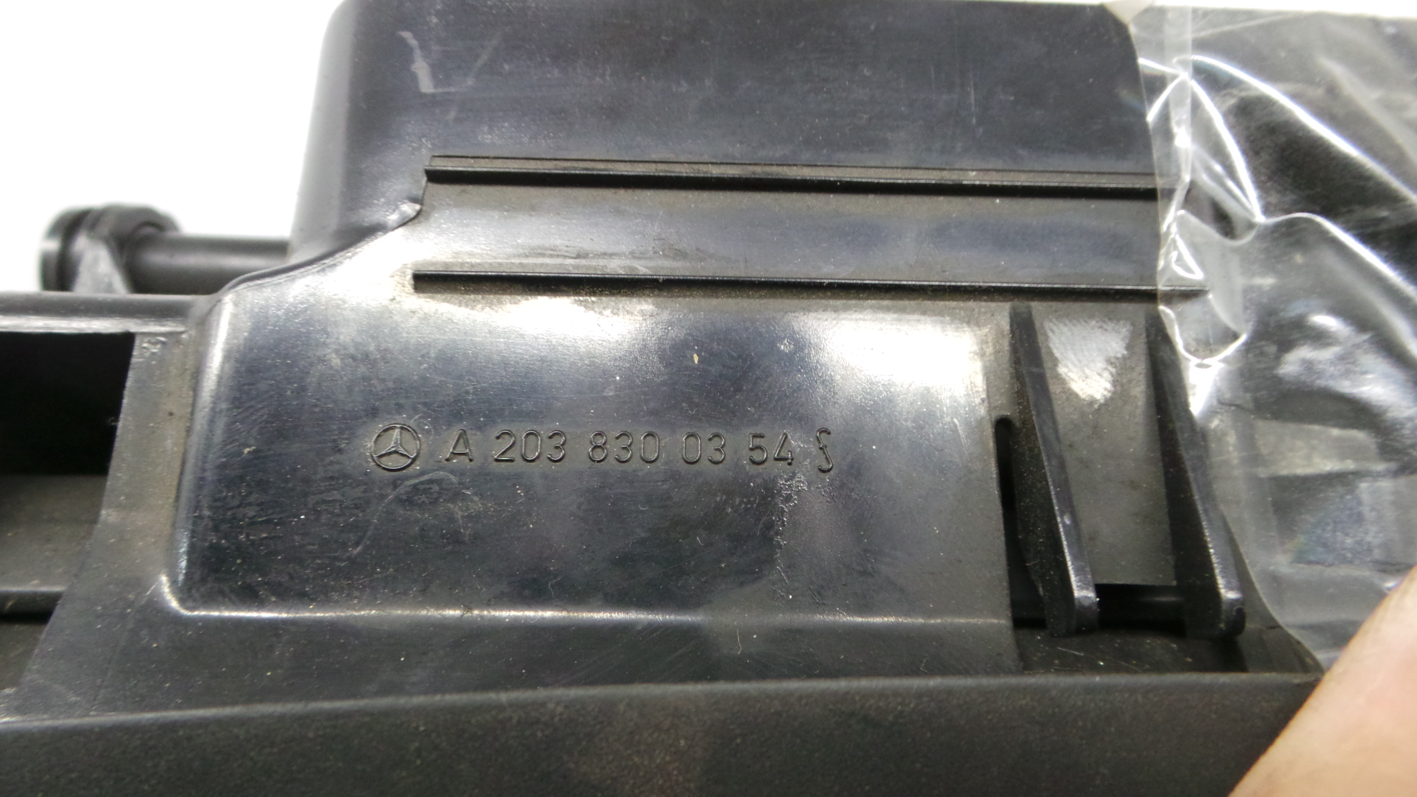 Grelha da Sofagem A2038300354 - MERCEDES-BENZ C-CLASS (W203)-37047383