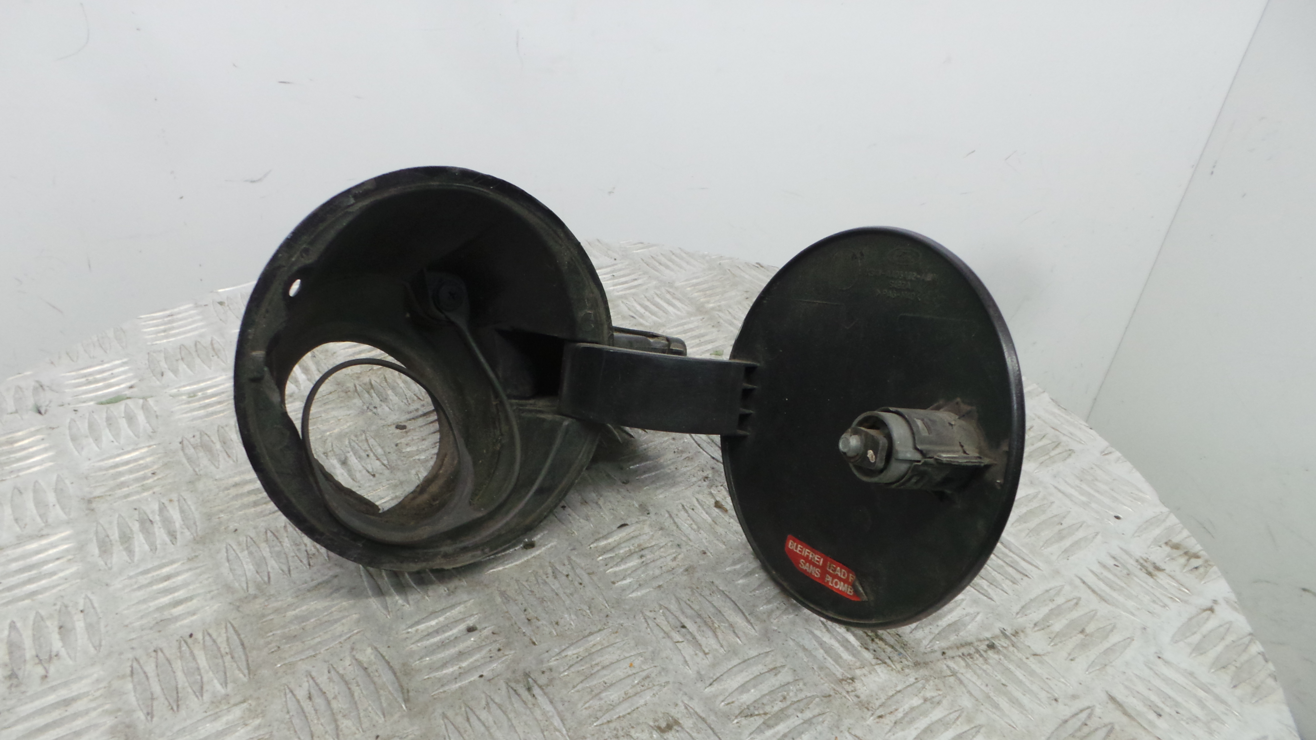 Tampão de Combustivel  XS41-A405A02-AGW - FORD FOCUS I (DAW, DBW)-37047390