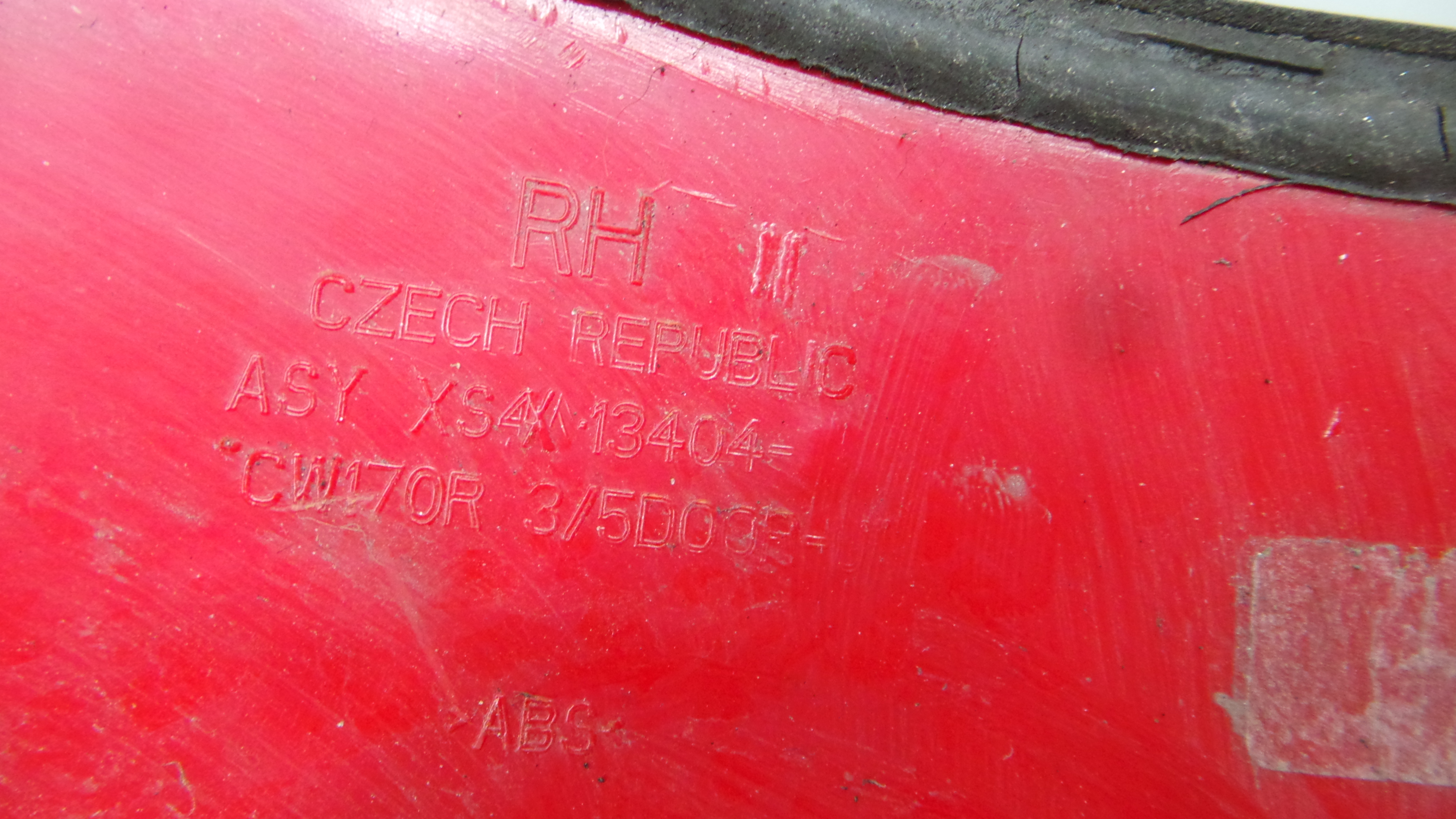 Farolim Stop Dto XS4X-13404 - FORD FOCUS I (DAW, DBW)-37048814