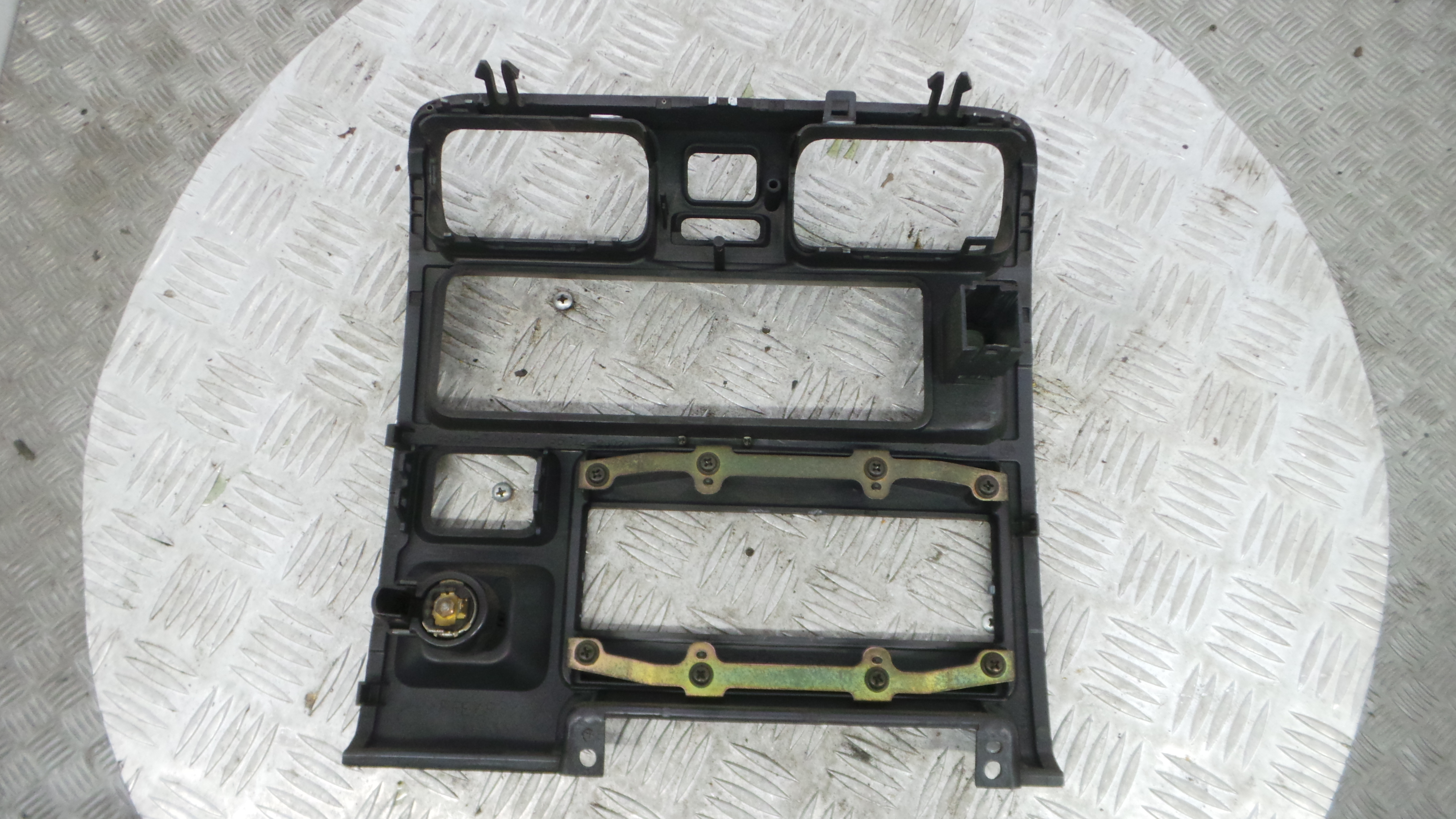 Aro Consola Central 55412-26050 - TOYOTA HIACE IV Caixa (__H1_, __H2_)-37048857