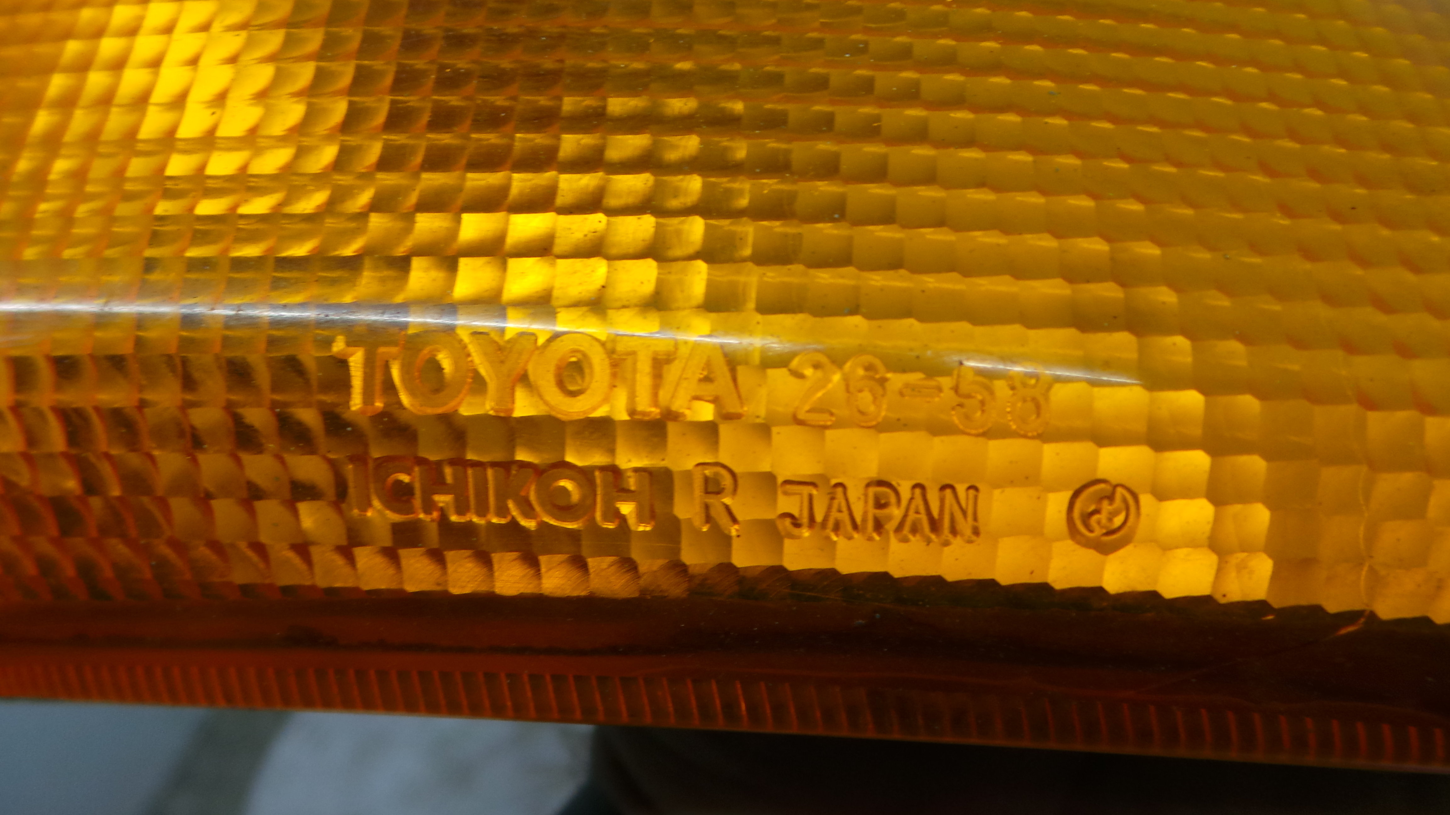 Farolim de Pisca Frente Dto 26-58 - TOYOTA HIACE IV Caixa (__H1_, __H2_)-37048861