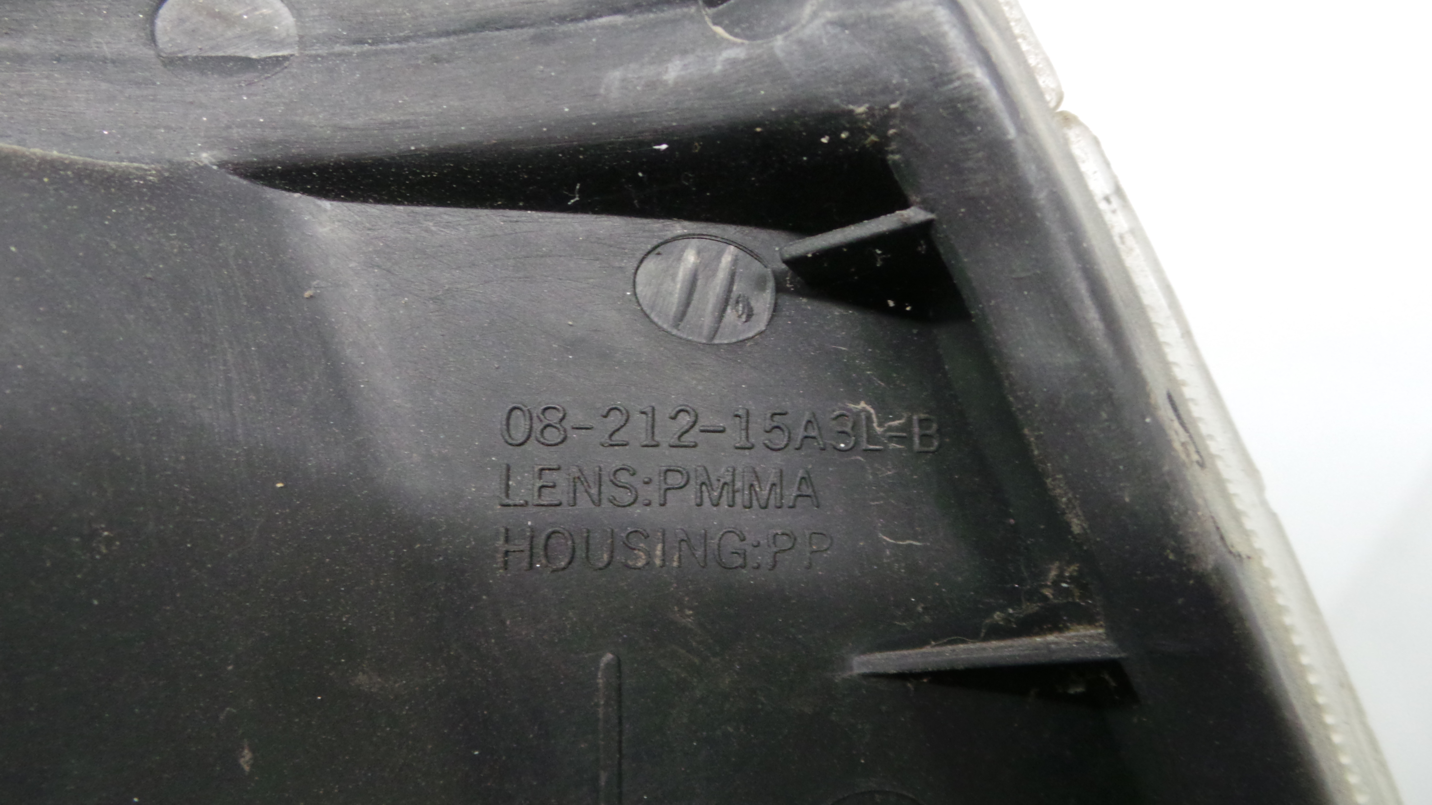 Farolim de Pisca Frente Esq 08-212-15A3L-B - TOYOTA HIACE IV Caixa (__H1_, __H2_)-37049108