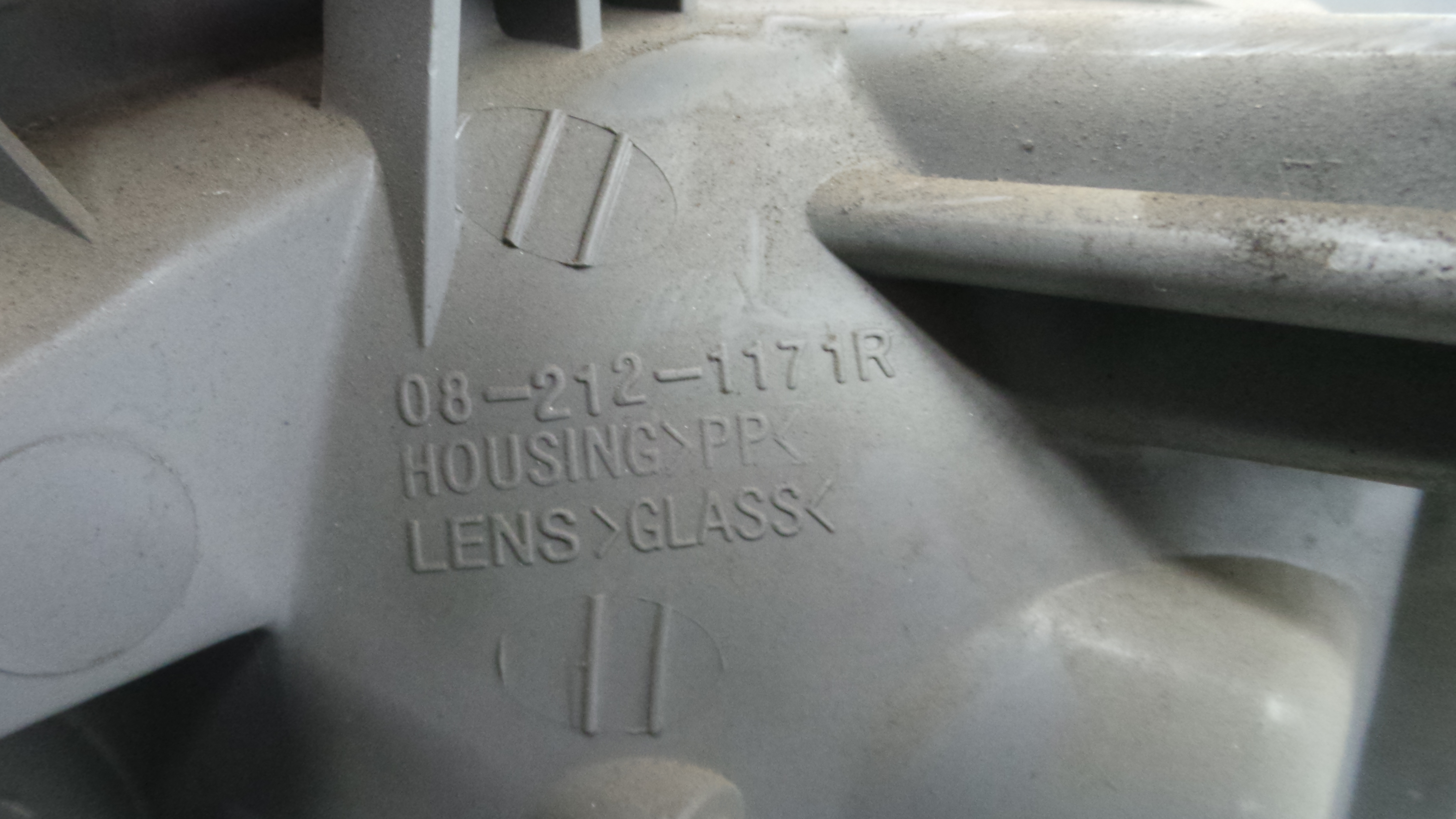 Ótica Dto 08-212-1171R - TOYOTA HIACE IV Caixa (__H1_, __H2_)-37049603