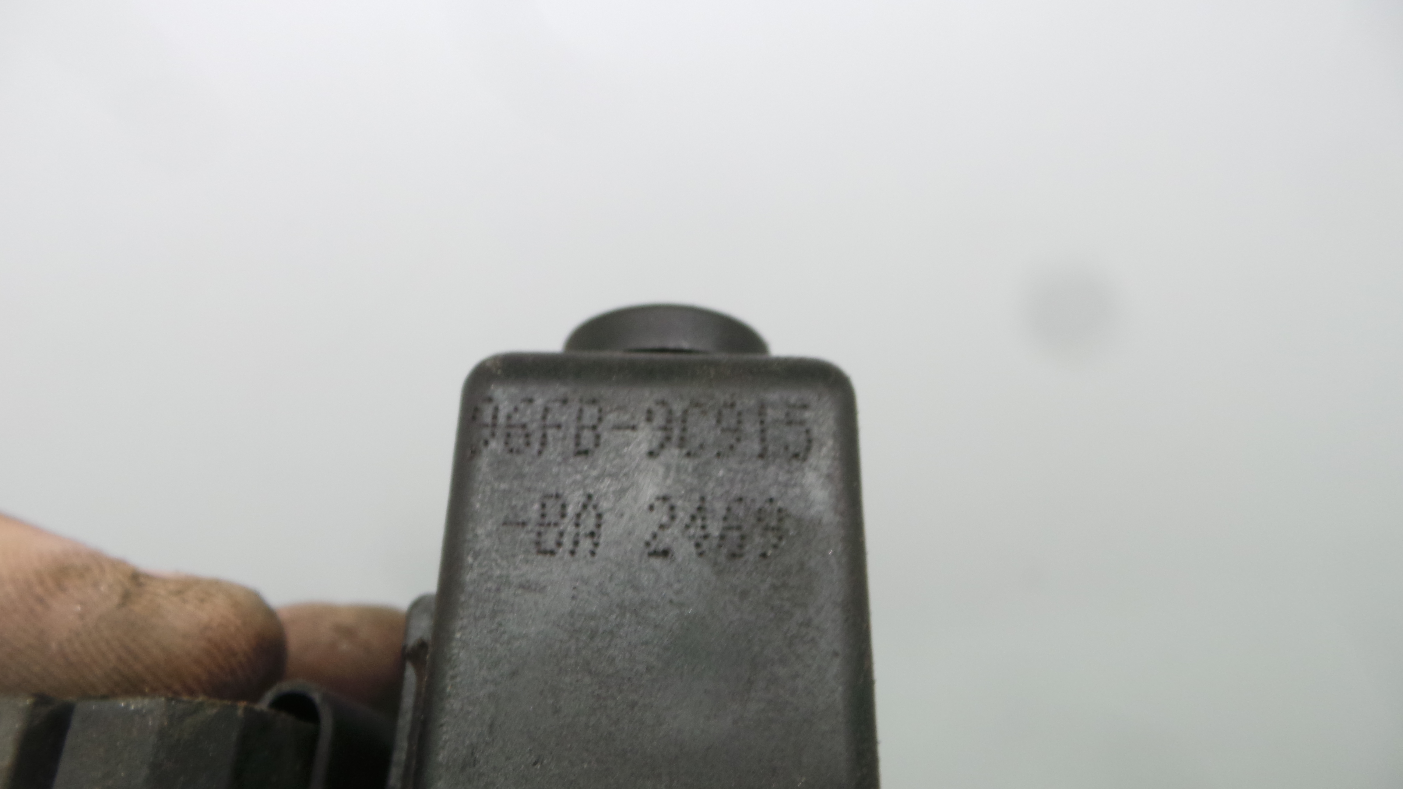 Solenoide De Arranque 96FB-9C915-BA - FORD FOCUS I (DAW, DBW)-37049657