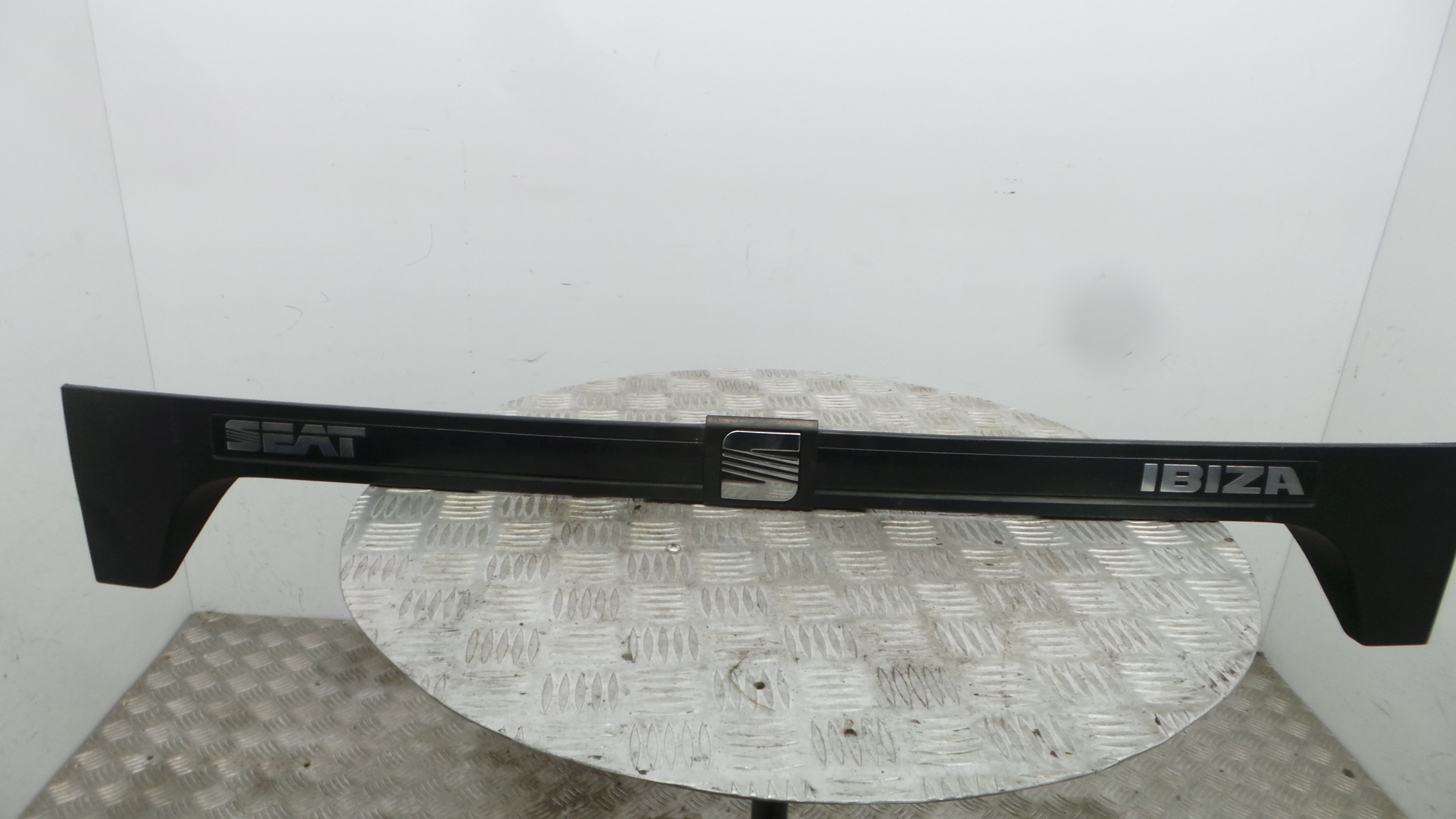 Puxador Exterior da Tampa da Mala 6K6853467 - SEAT IBIZA II (6K1), IBIZA Mk II (6K1)-37049812